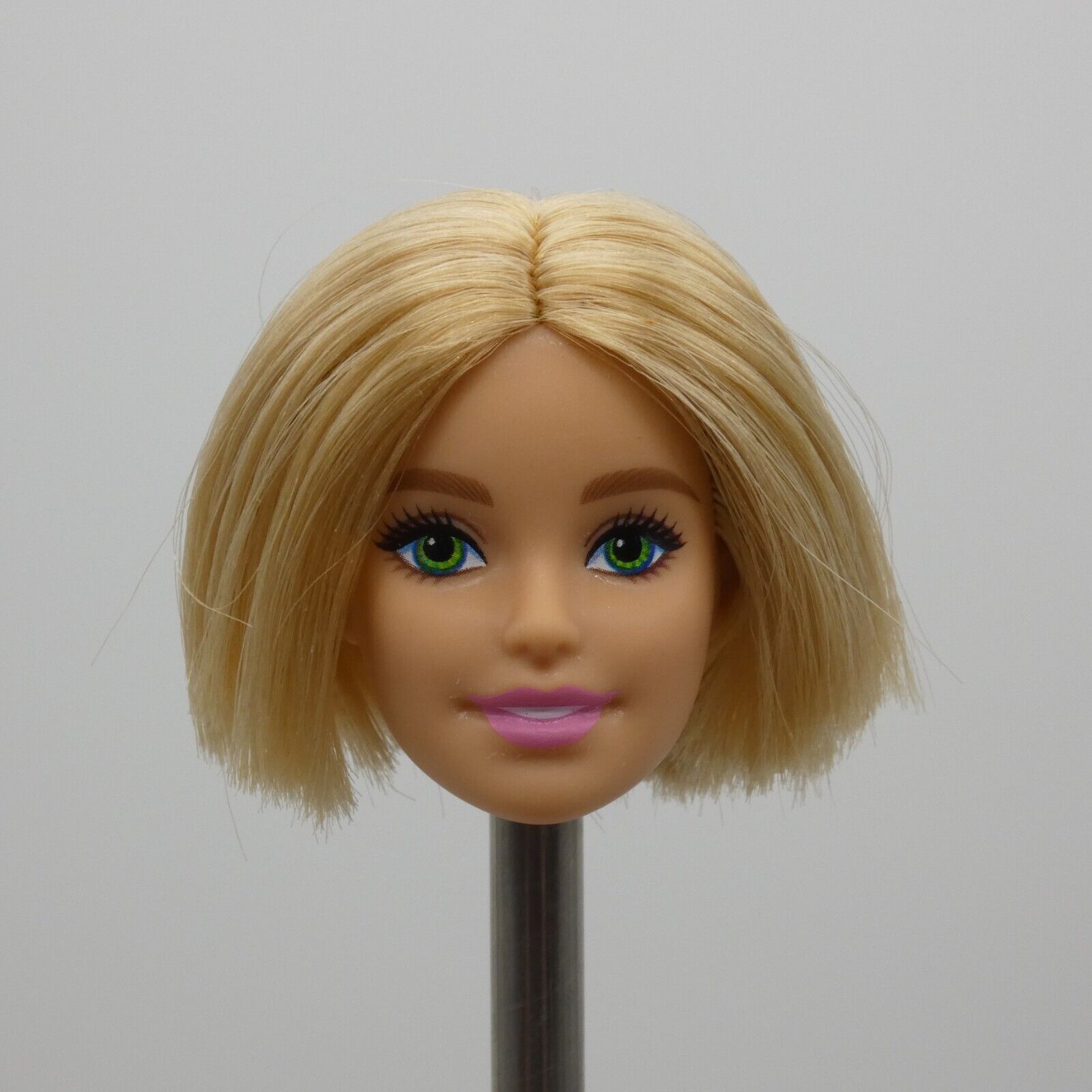 Barbie Space Discovery Astronaut Doll Head Millie Face Green Eyes 2020 GTW30