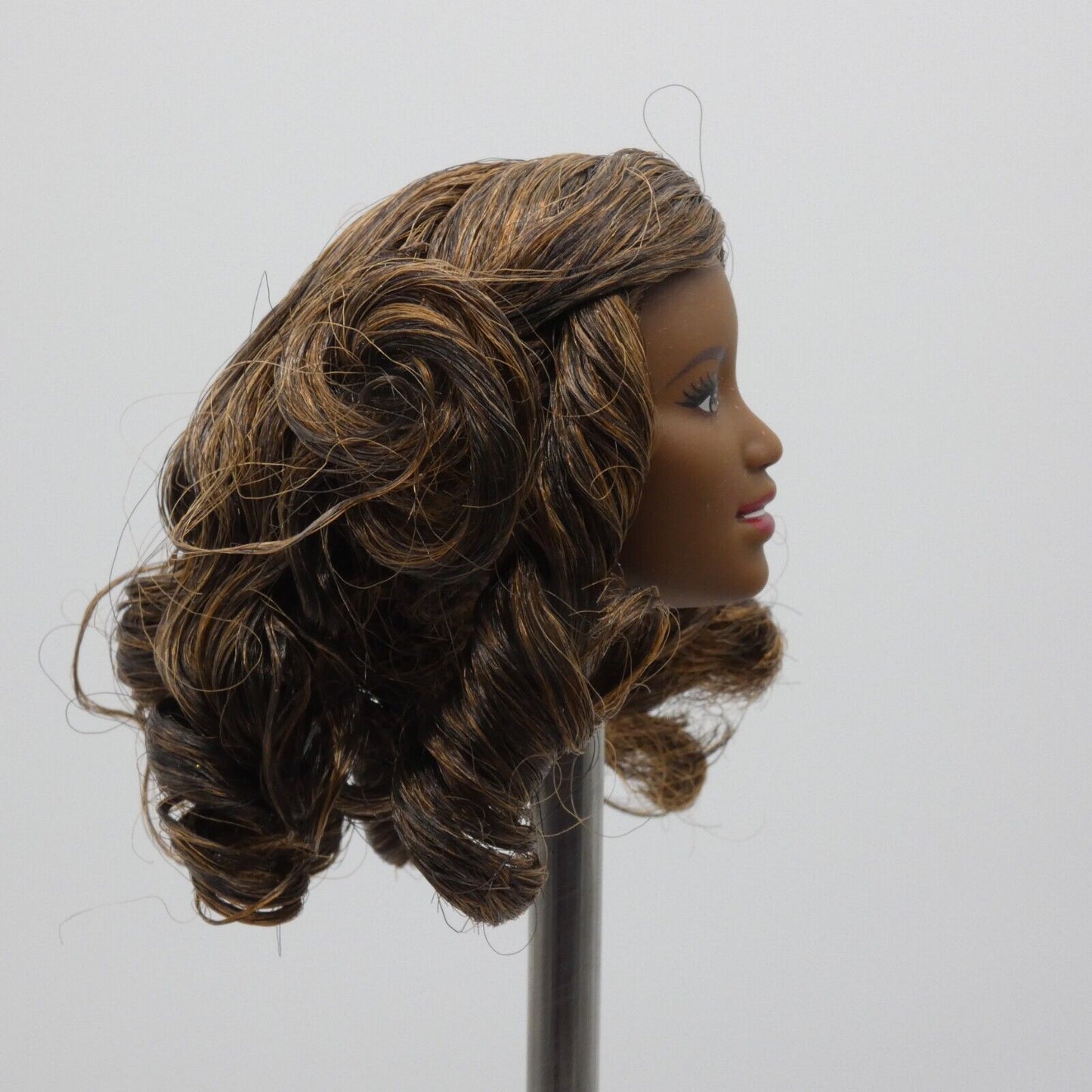 Barbie Fashionistas 39 Doll Head AA Crystal Face Curly Hair Dark Skin 2016 DTF02