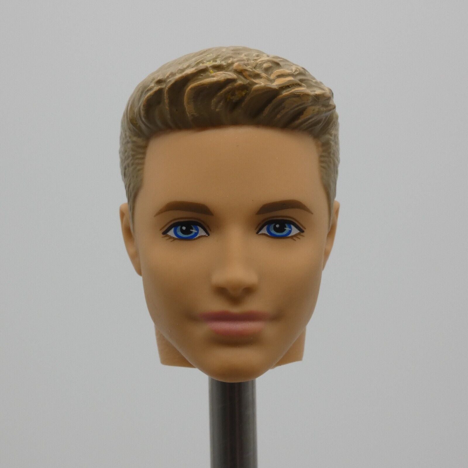 Barbie Fashionistas 1 Ken Ryan Doll Head Molded Blonde Hair 2013 Mattel CFG19