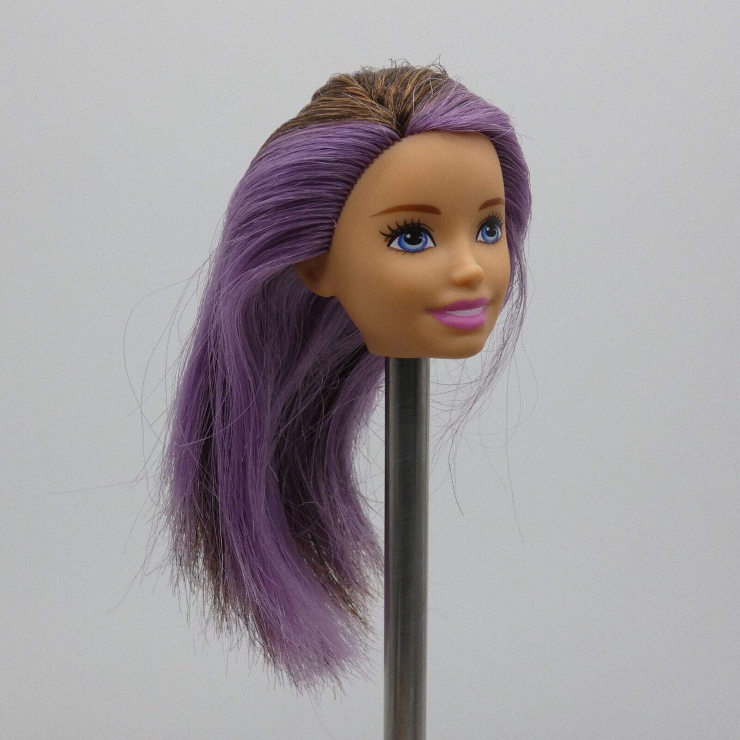 Barbie Skipper Babysitter Doll Head Brown Hair Purple Eyes Light Skin FJB00 2018