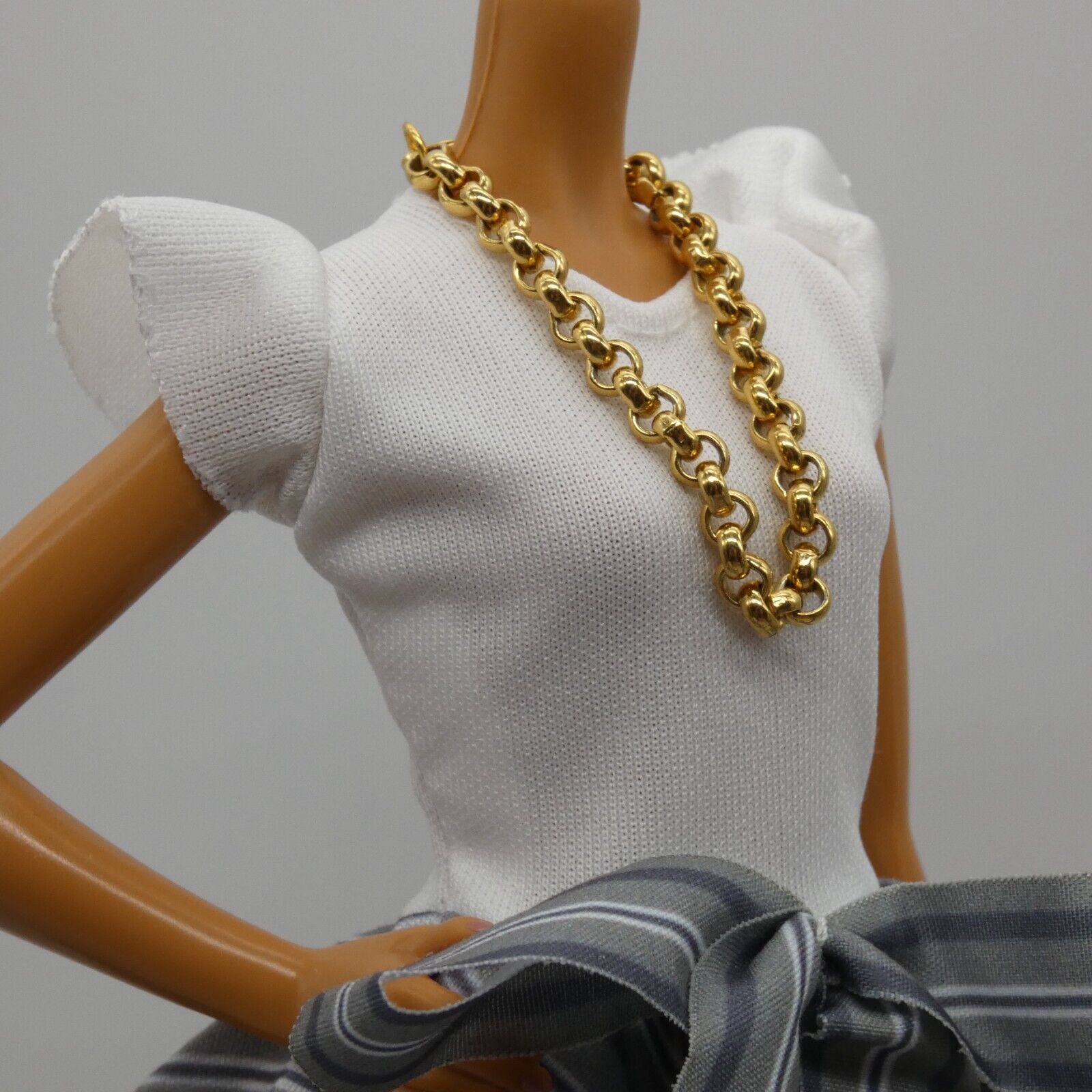 Barbie Doll Size Chunky Gold Tone Chain Necklace Classic Fashion Cable