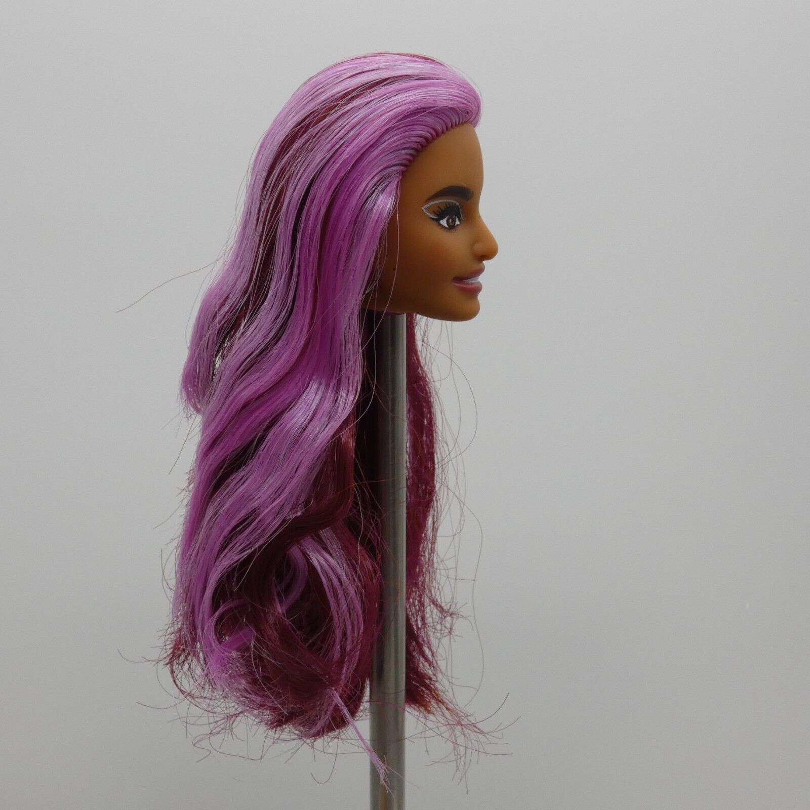 Barbie Fashionistas 207 Doll Head Greek Face Pink Magenta Hair Medium Skin HJT04