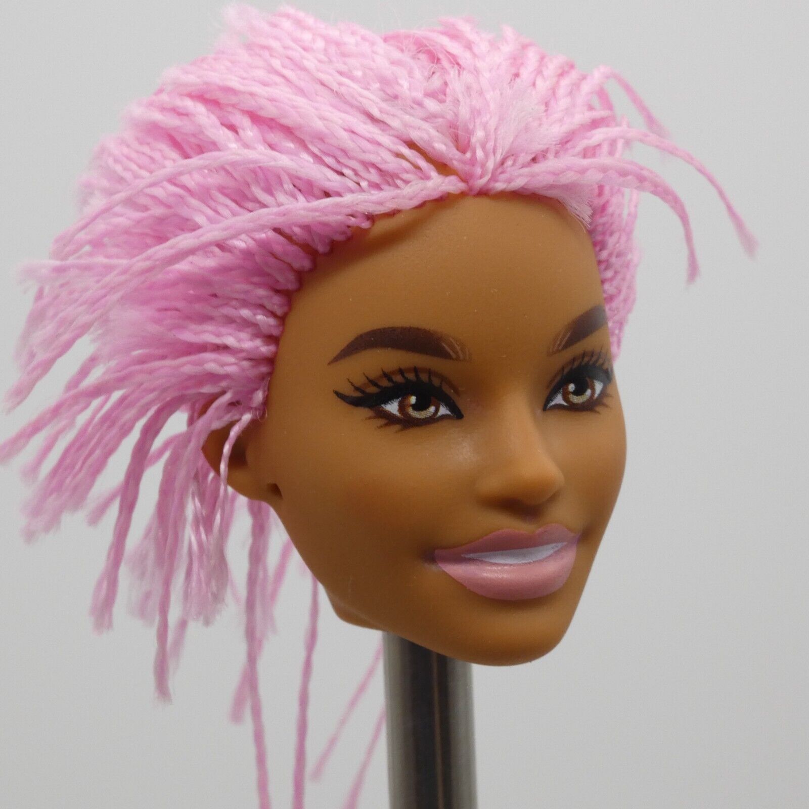 Barbie Extra 10 Doll Head Alec Face AA Medium Light Skin Pink Braids GXF09 2021