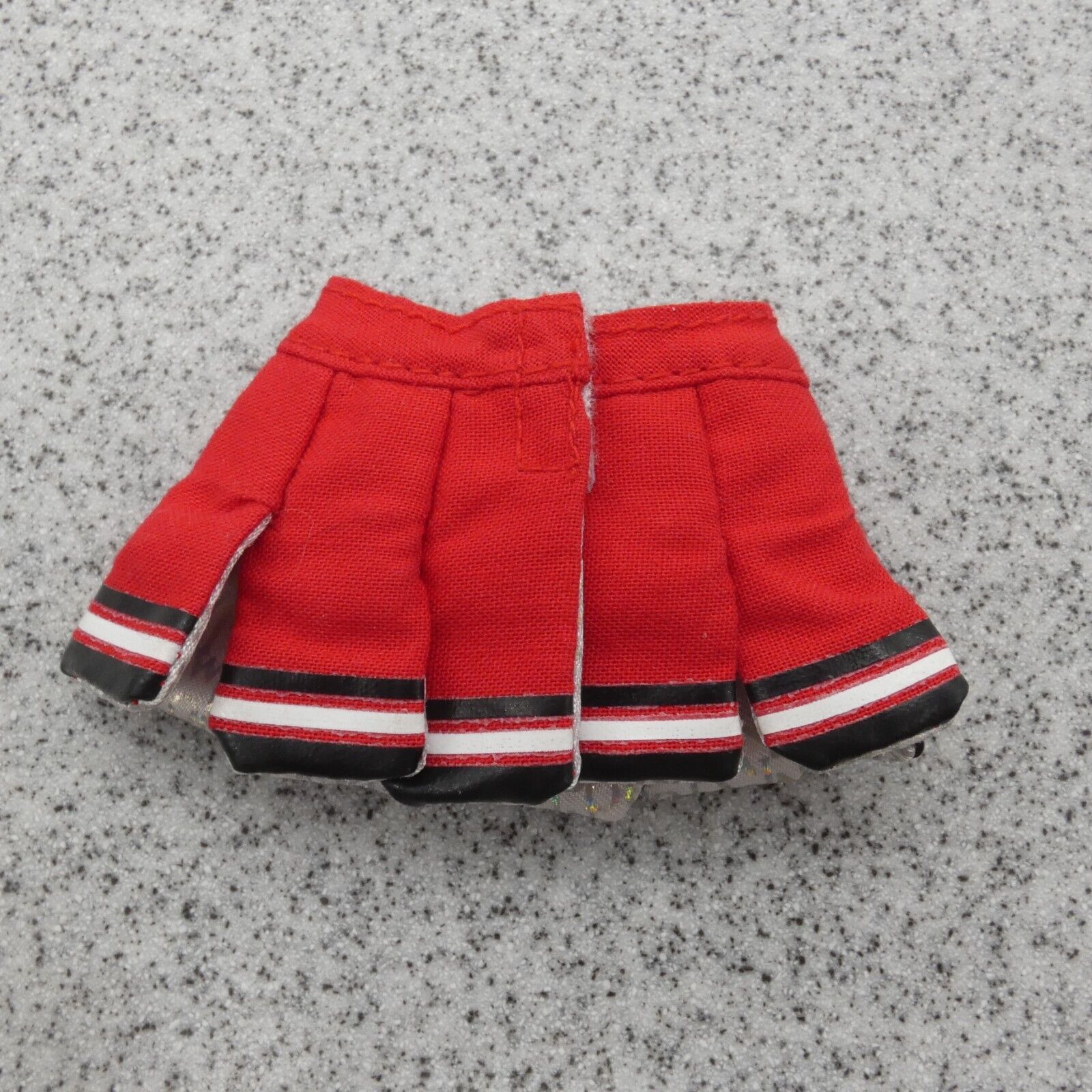 Rainbow High Ruby Anderson Cheer Doll Skirt Red Pleated 2021 MGA 572039 Cute