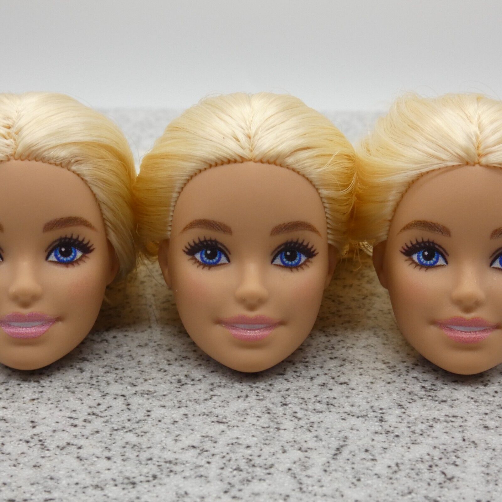 Barbie Made To Move Doll Head Lot 3 Millie Face Blonde Light Volleyball HKT72