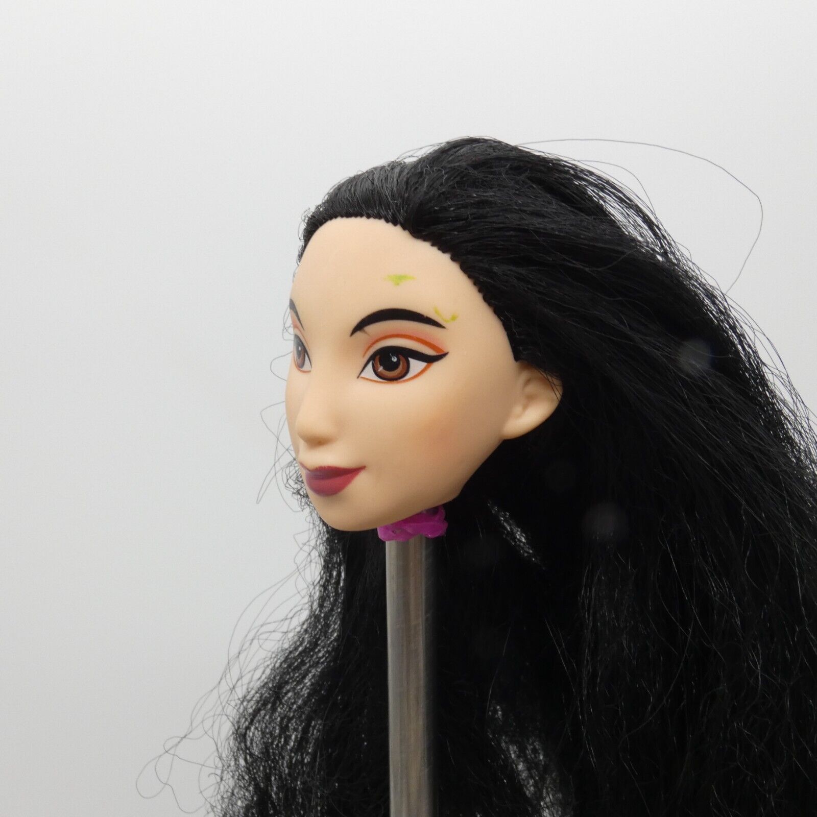 Disney Royal Shimmer Mulan Doll Head Asian  Black Hair Brown Eyes Hasbro E0280