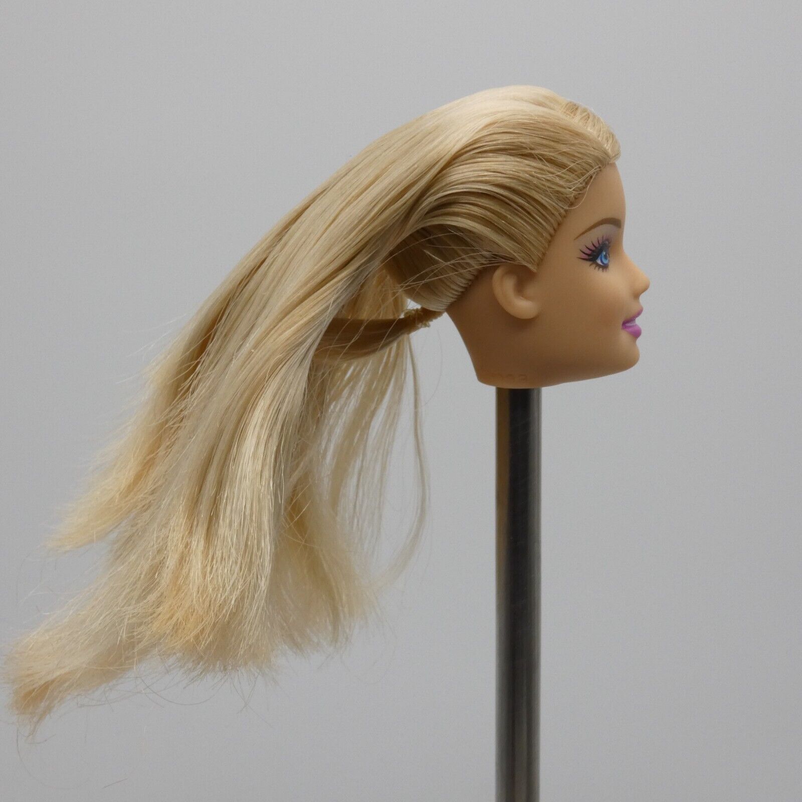 Barbie Fashionistas Doll Head Only Generation Girl CEO Face Blonde Mattel