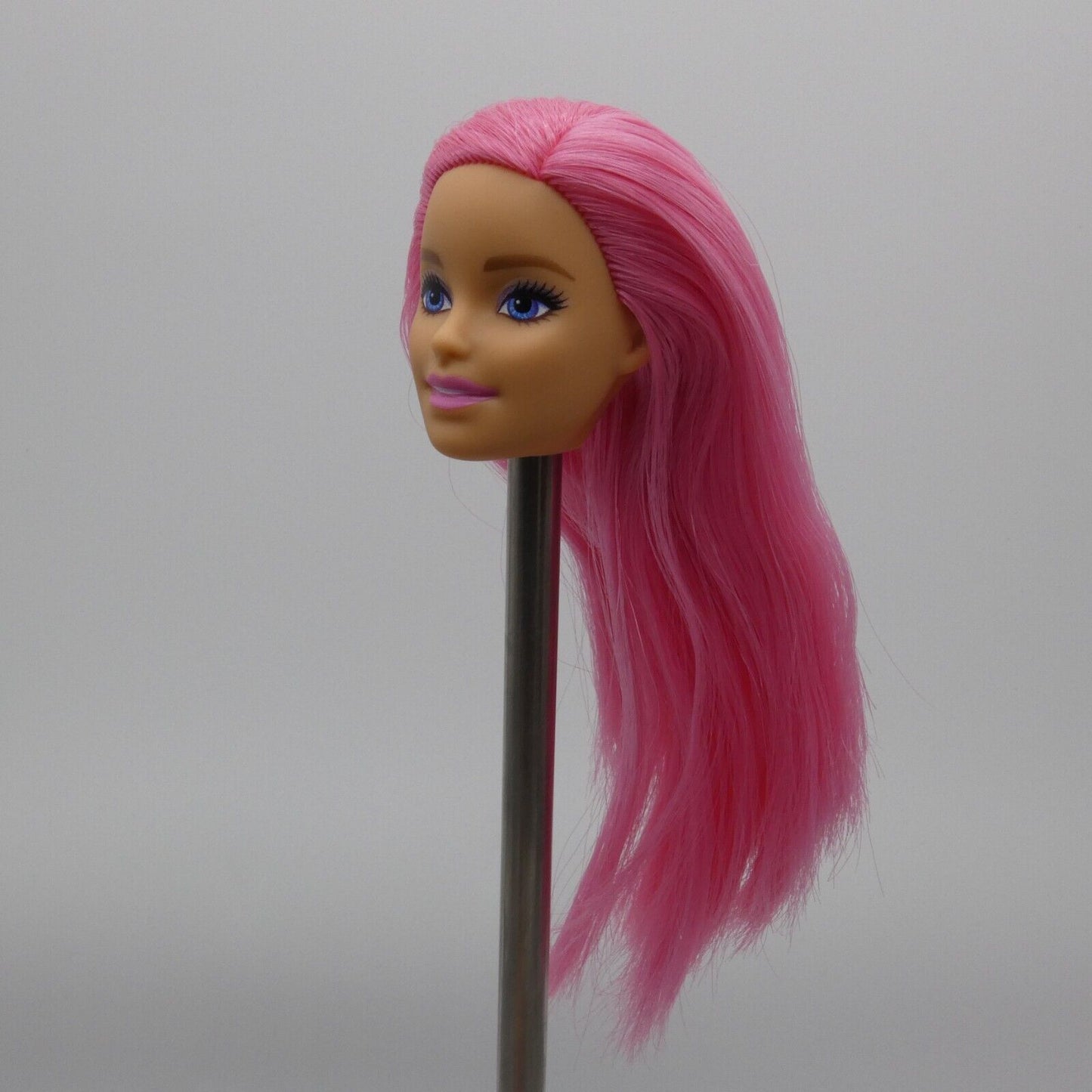 Barbie Dreamtopia Mermaid Doll Head Millie Pink Hair Light Skin Tone 2019 GGC09