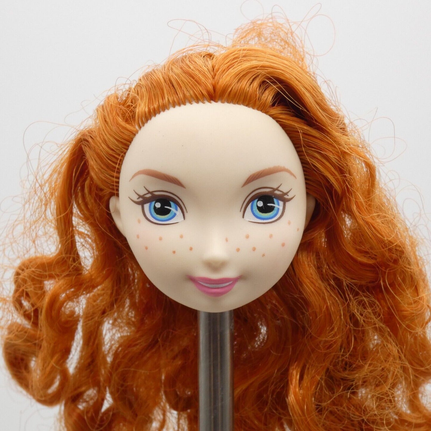 Disney Brave Merida Doll Head Only Curly Red Hair Freckles Light Skin 2011 V1821