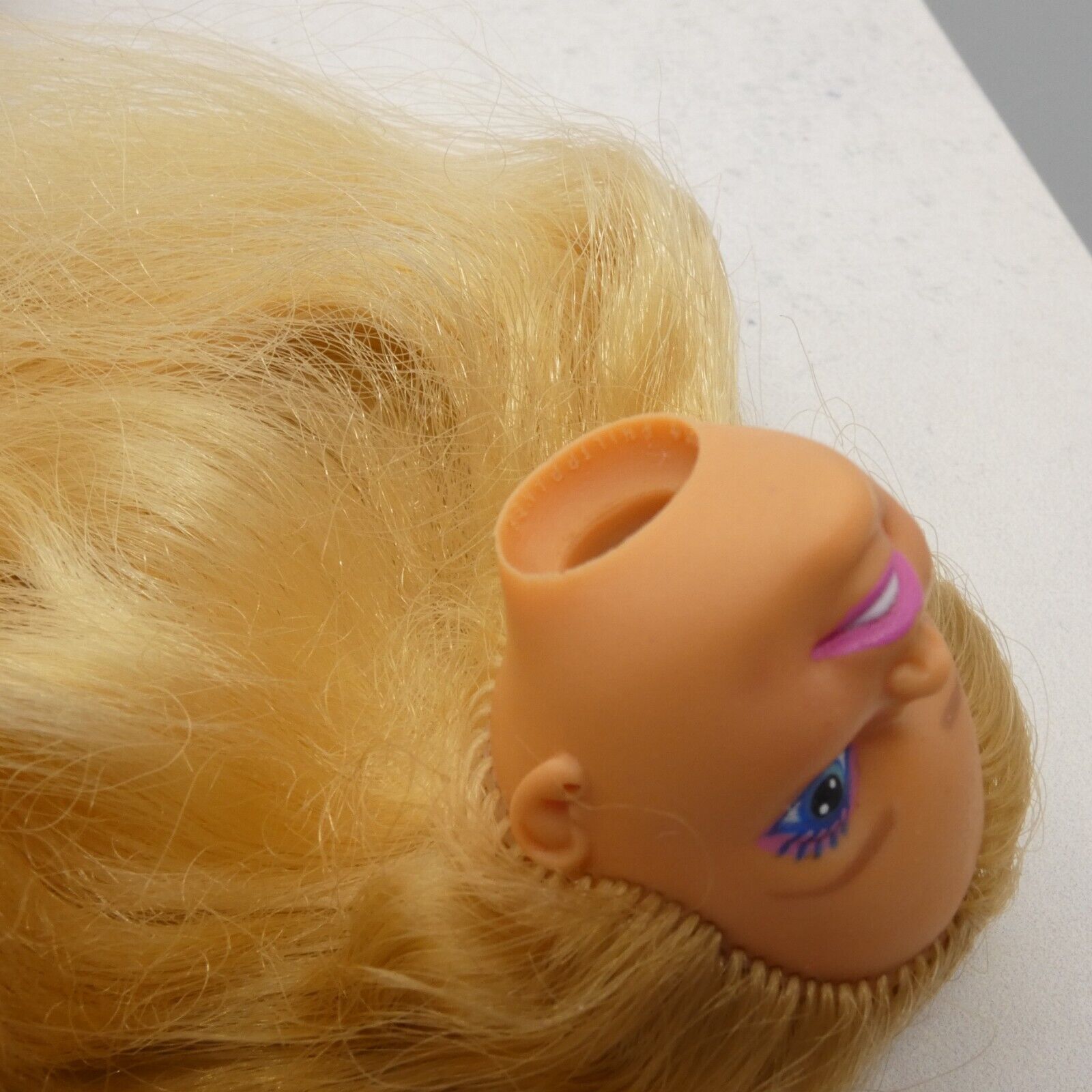 Barbie Funtime Doll Head Blonde 80s SuperStar Medium Light Skin Malaysia 3718