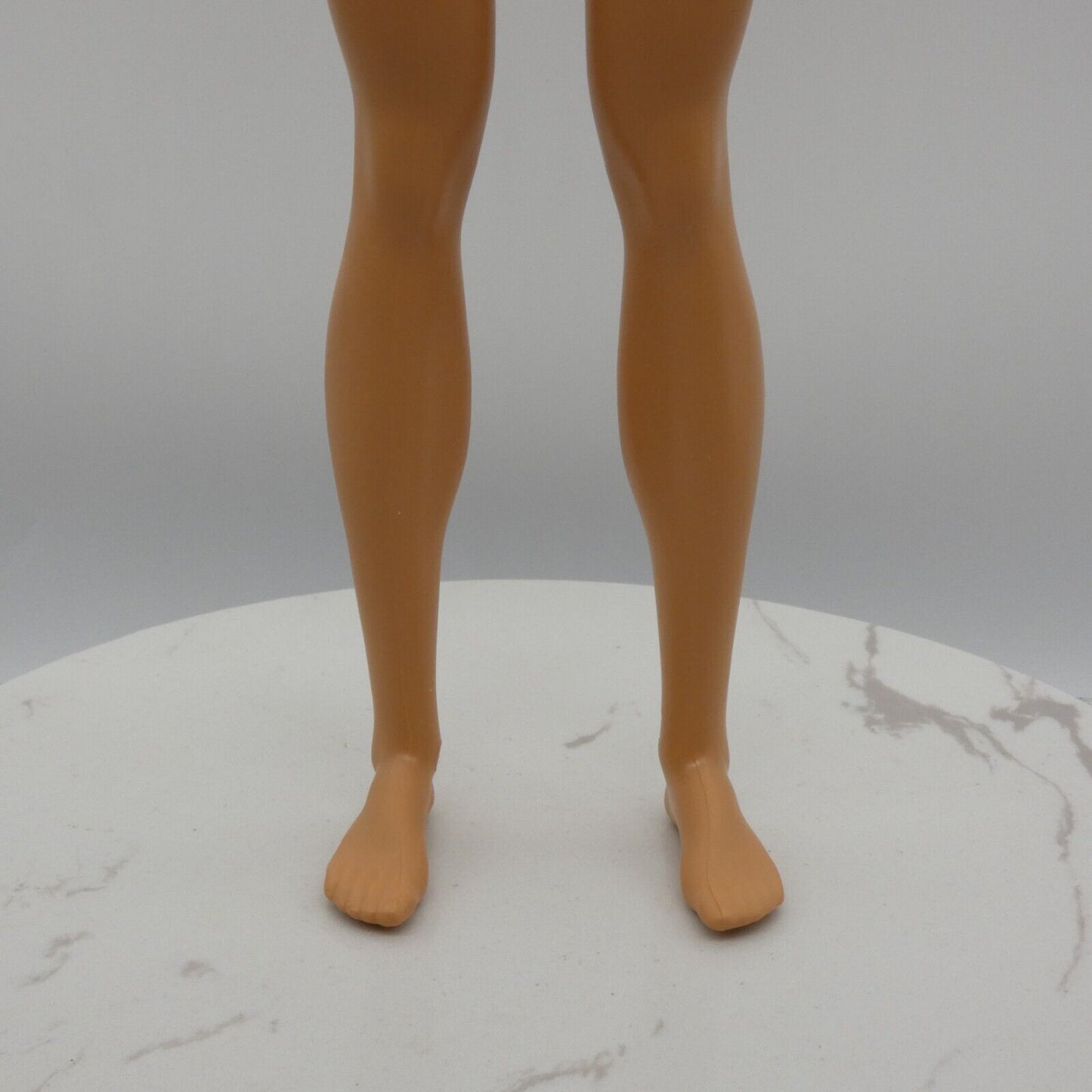 Barbie Fashionistas 118 Ken Doll Body Medium Light Skin Straight Arms 2019 FXL65