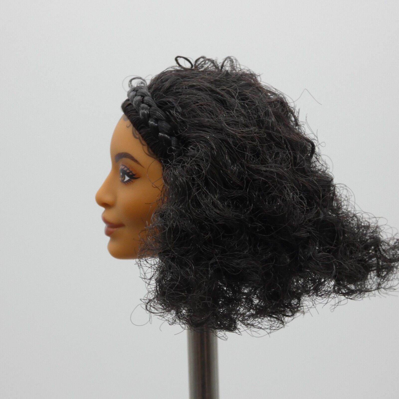 Yara Shahidi Tinkerbell Doll Head Curly Hair Medium Skin HNY37 Mattel 2023