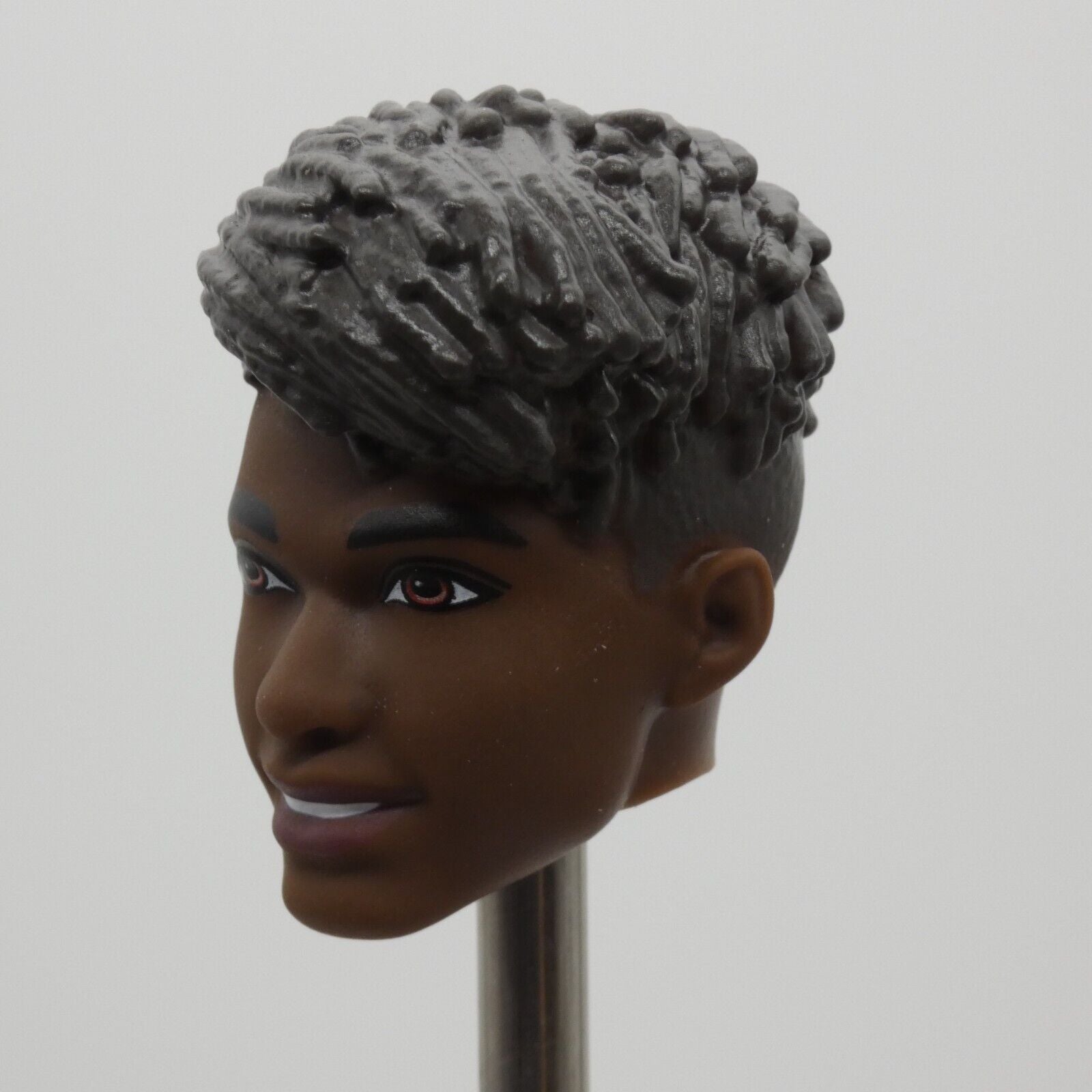 Barbie Fashionistas Ken Doll Head Spiky Quiff AA Dark Skin Tone 2022 HBV03 07