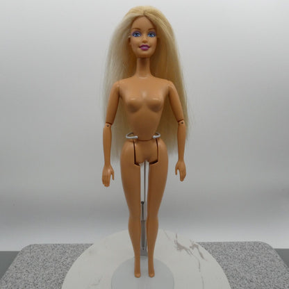 Barbie Doll Generation Girl CEO Face Blonde Articulated Elbows Dancing Action