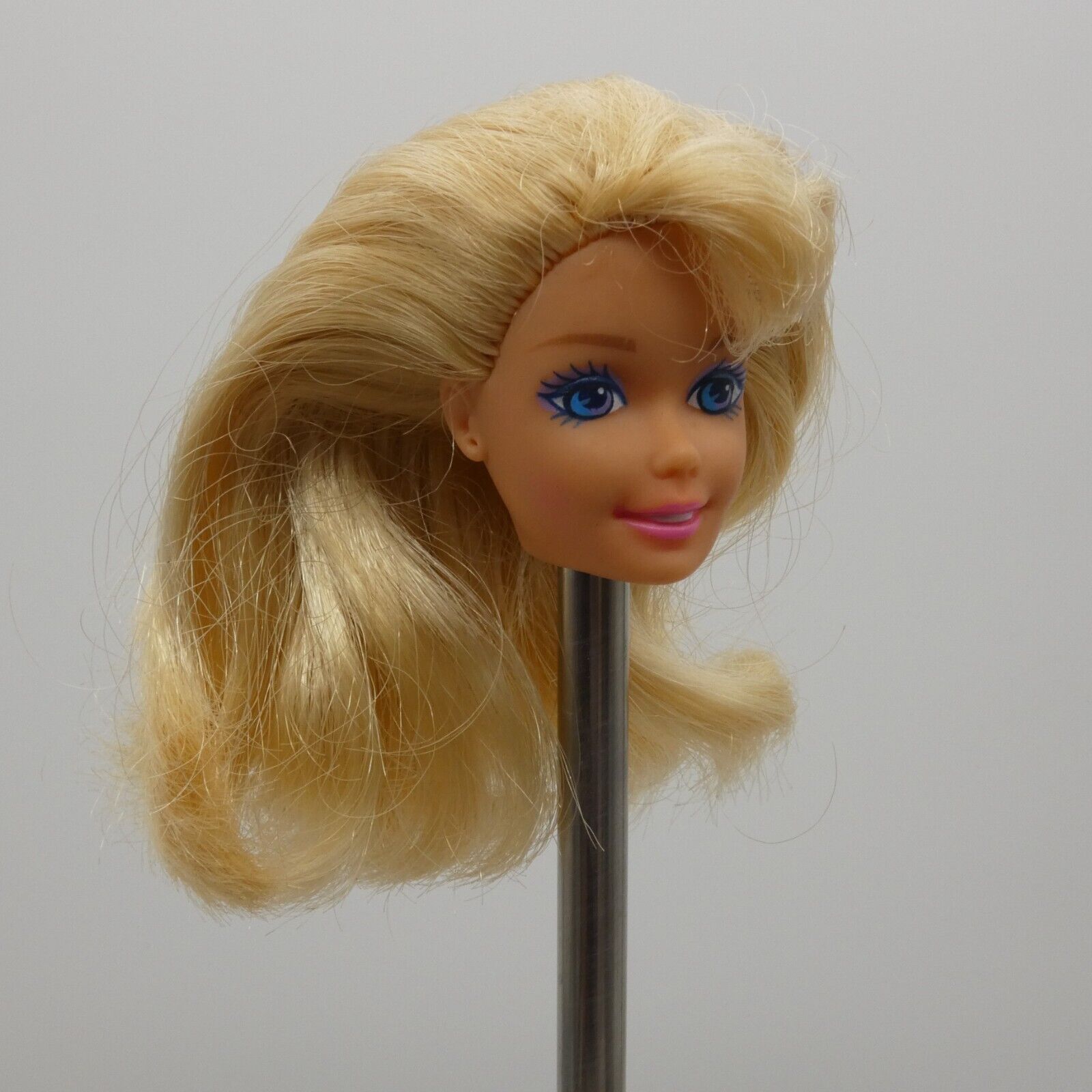 Barbie Flower Fun Doll Head Blonde SuperStar Face Medium Light Skin 63815 1997