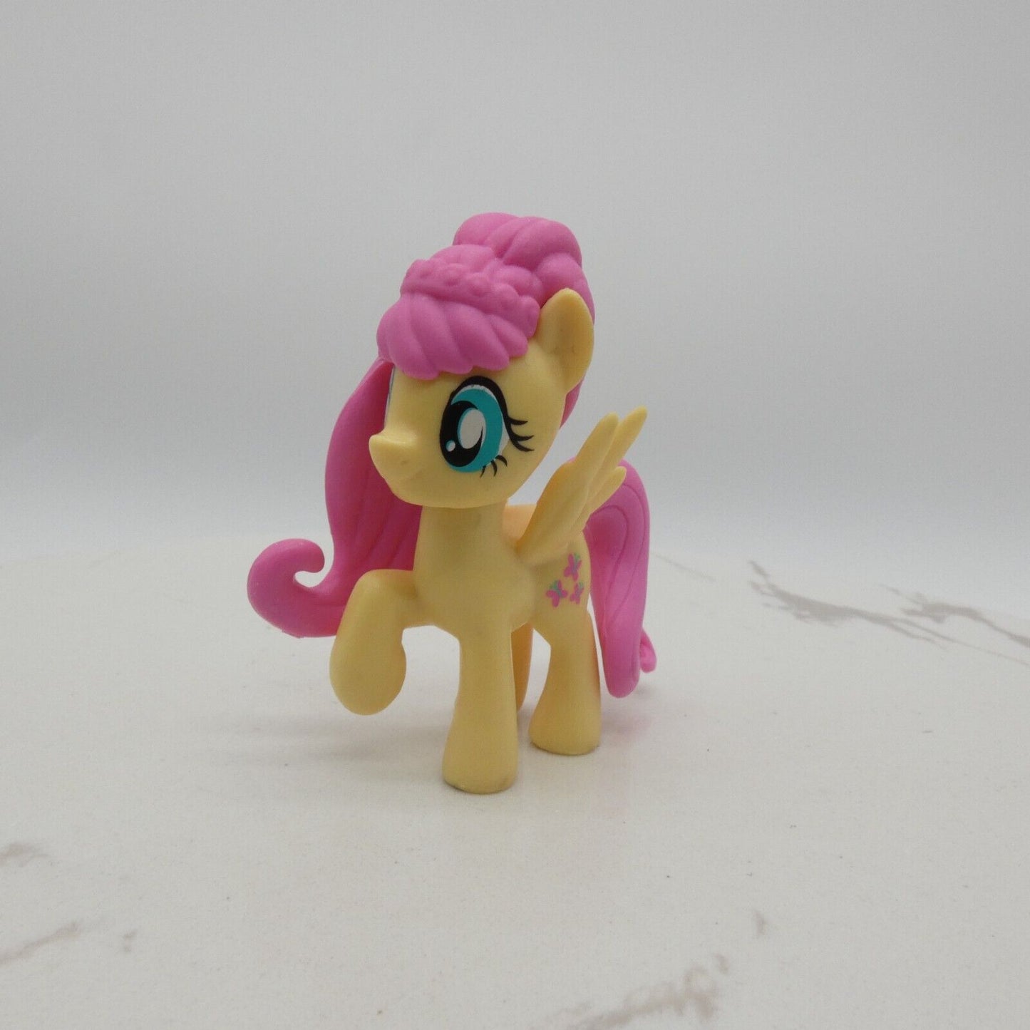 My Little Pony Fluttershy Friendship is Magic G4 Blind Bag Yellow Hasbro