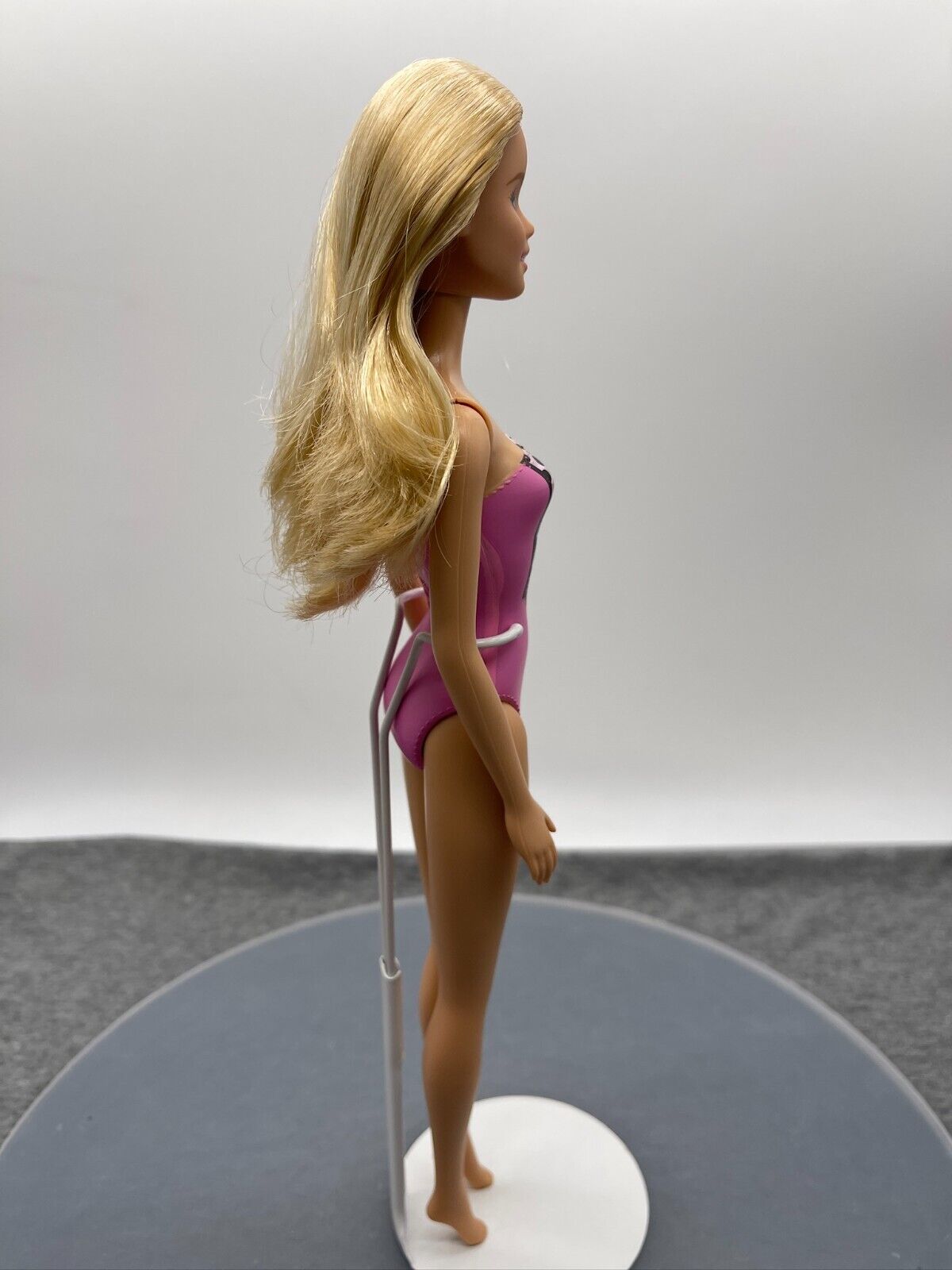 Barbie Beach Water Play Doll Millie Blonde Pink Swimsuit Heel Feet CFF12 Mattel