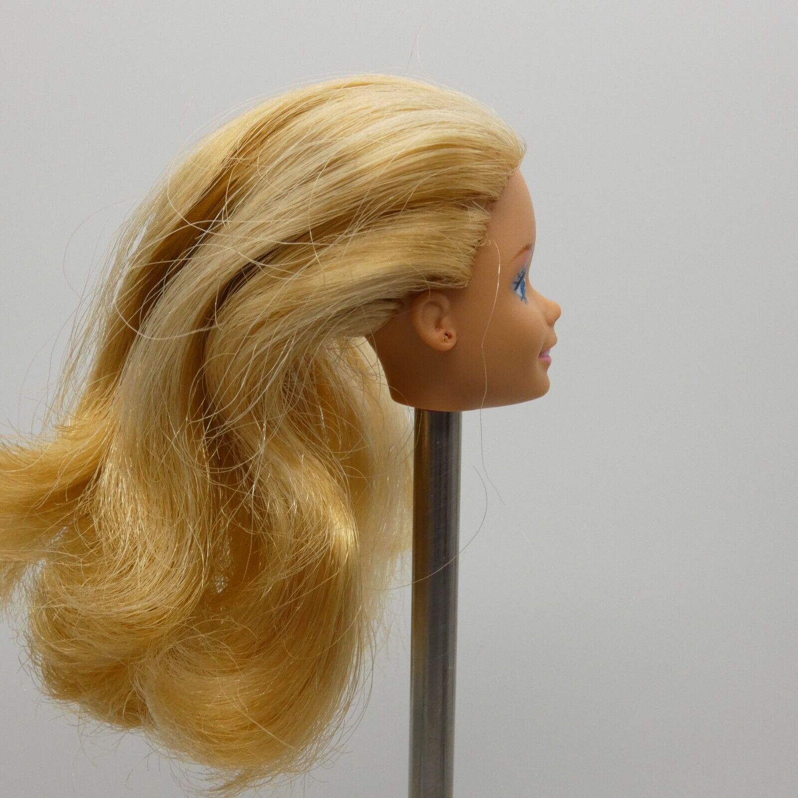 Barbie Doll Head Only 80s SuperStar Medium Light Complexion Blonde Hair Malaysia