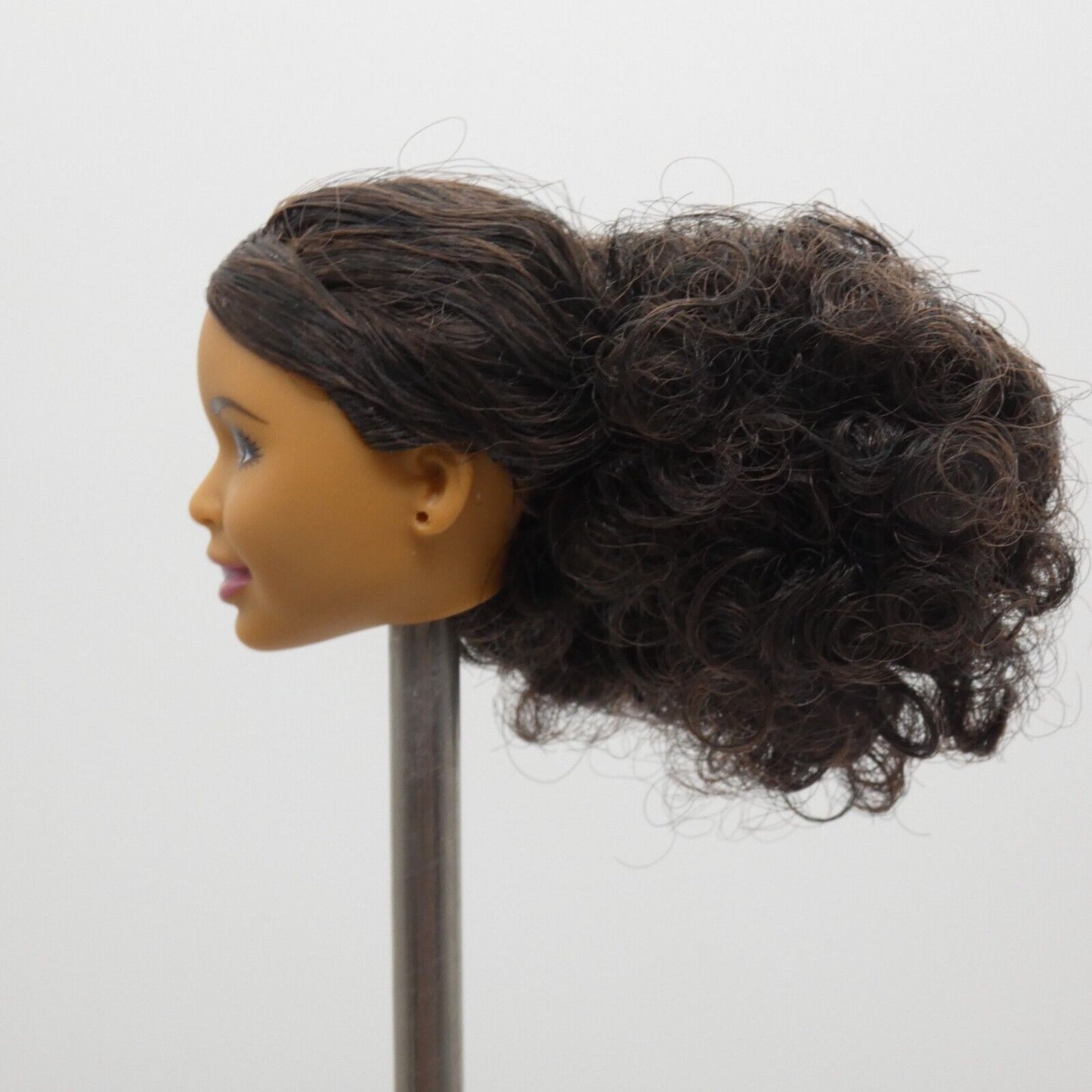 Barbie 2016 President Nikki Doll Head Curly Hair Medium Skin AA DPN03 Mattel