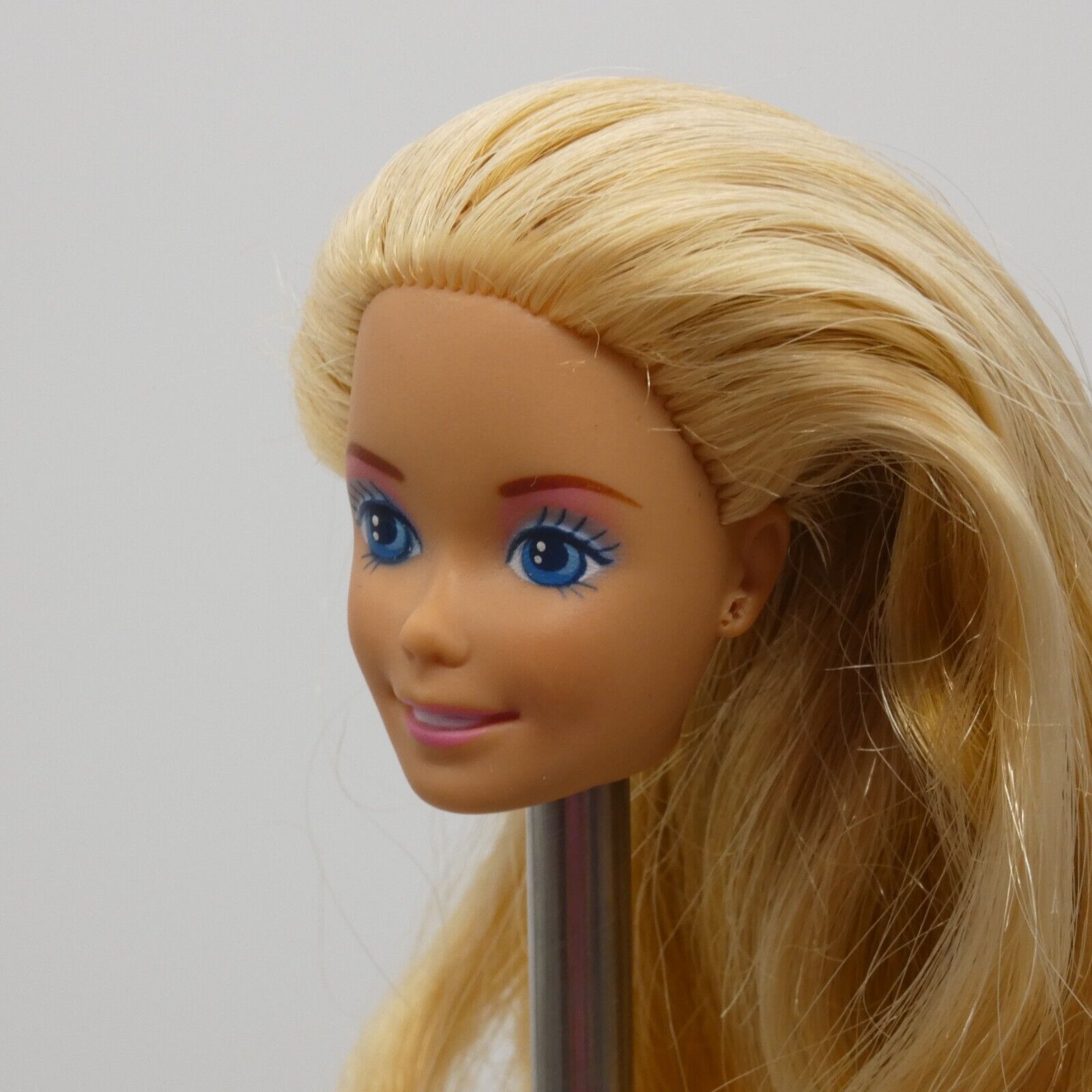 Barbie Animal Lovin Doll Head SuperStar Blonde Medium Light Skin 1989 Mattel