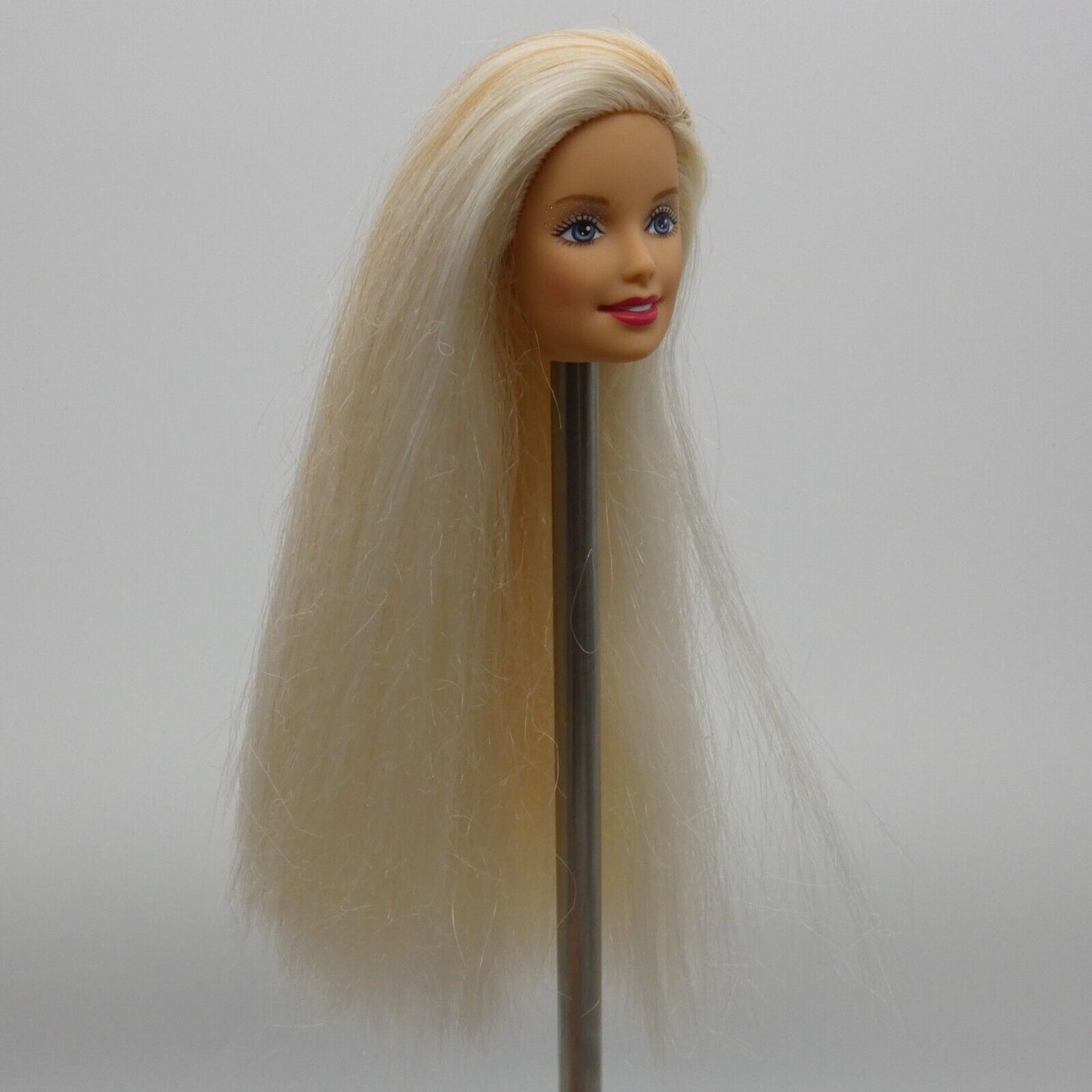 Barbie Dance Party Generation Girl Doll Head Blonde Light Skin Tone 2000 25766