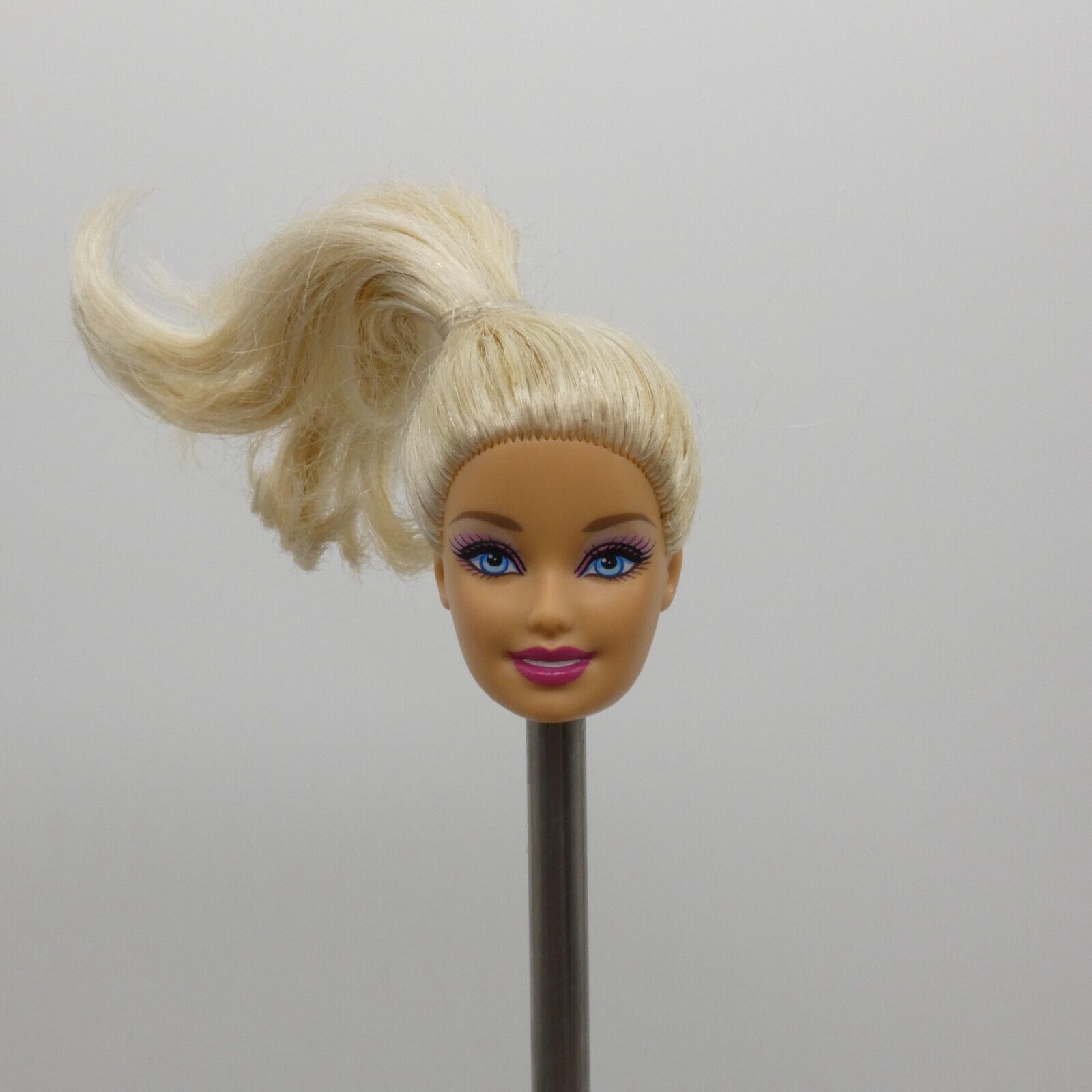 Barbie Olympic Tennis Player Doll Head Generation Girl CEO Medium Light Skin