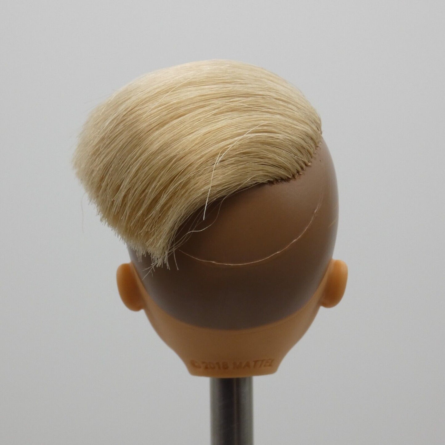 Creatable World Doll Head Blonde Hair Side Shave Medium Light Skin 2020 GKV44