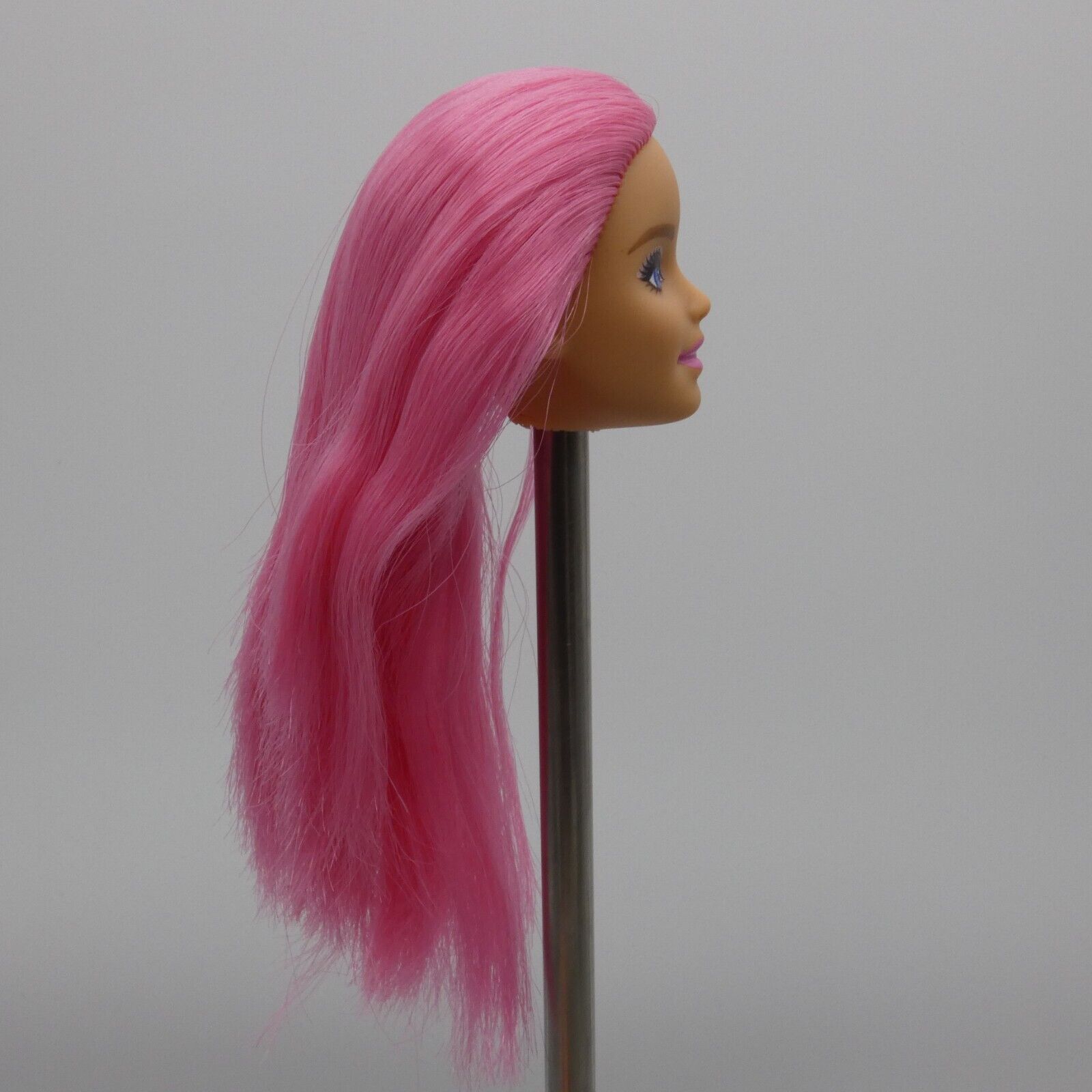 Barbie Dreamtopia Mermaid Doll Head Millie Pink Hair Light Skin Tone 2019 GGC09