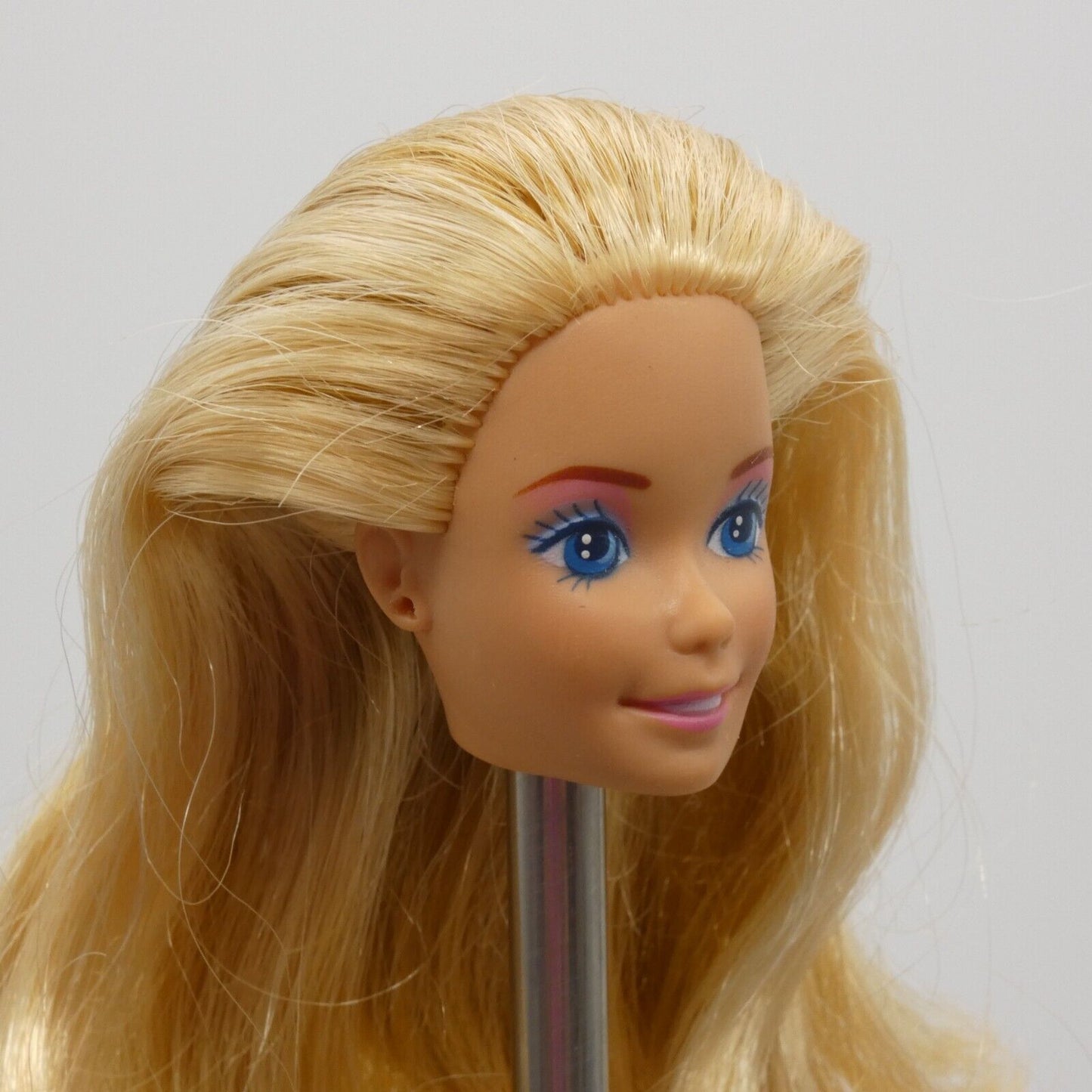 Barbie Animal Lovin Doll Head SuperStar Blonde Medium Light Skin 1989 Mattel