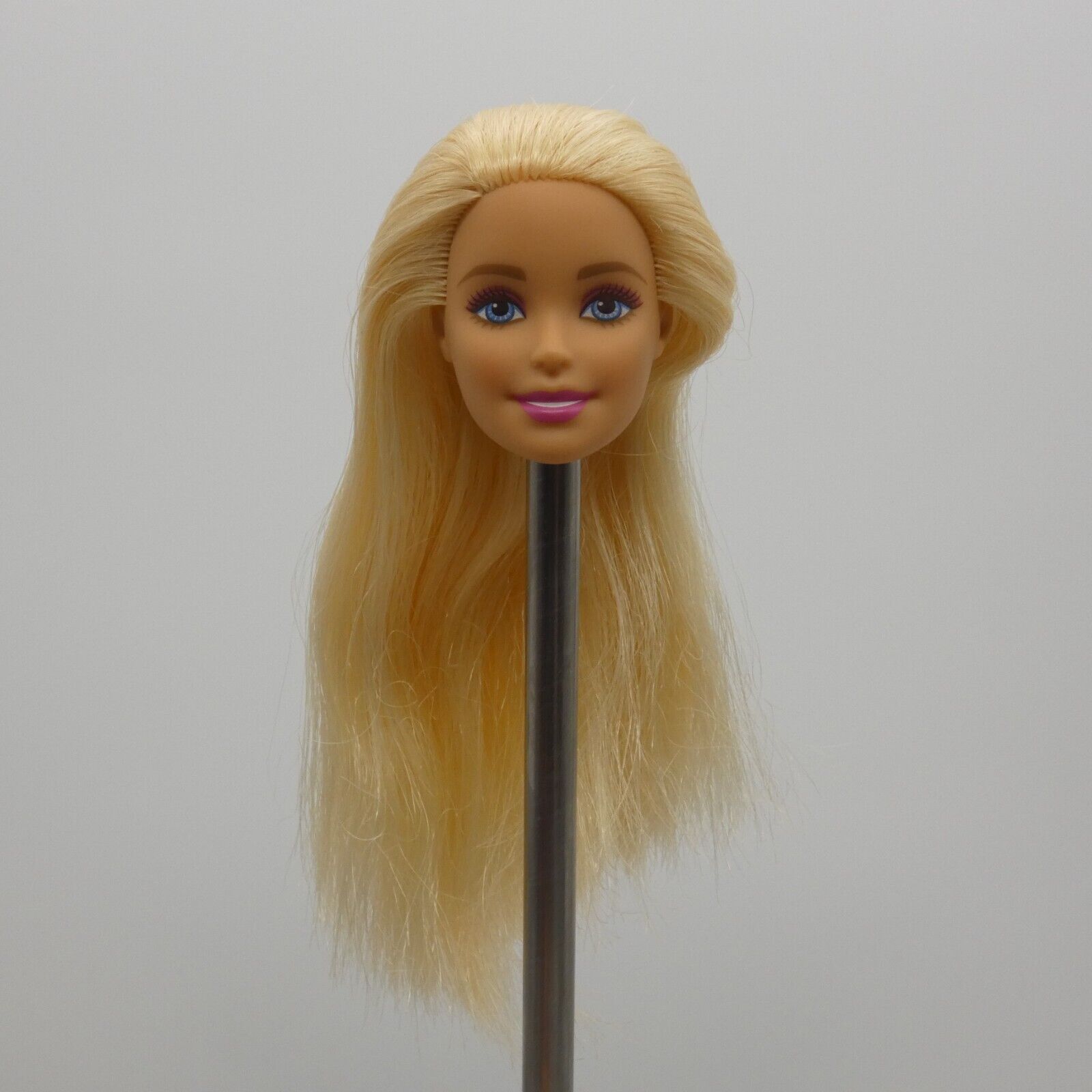 Barbie Doll Head Millie Face Blonde Medium Light Skin Blue Eyes 2015 Mattel