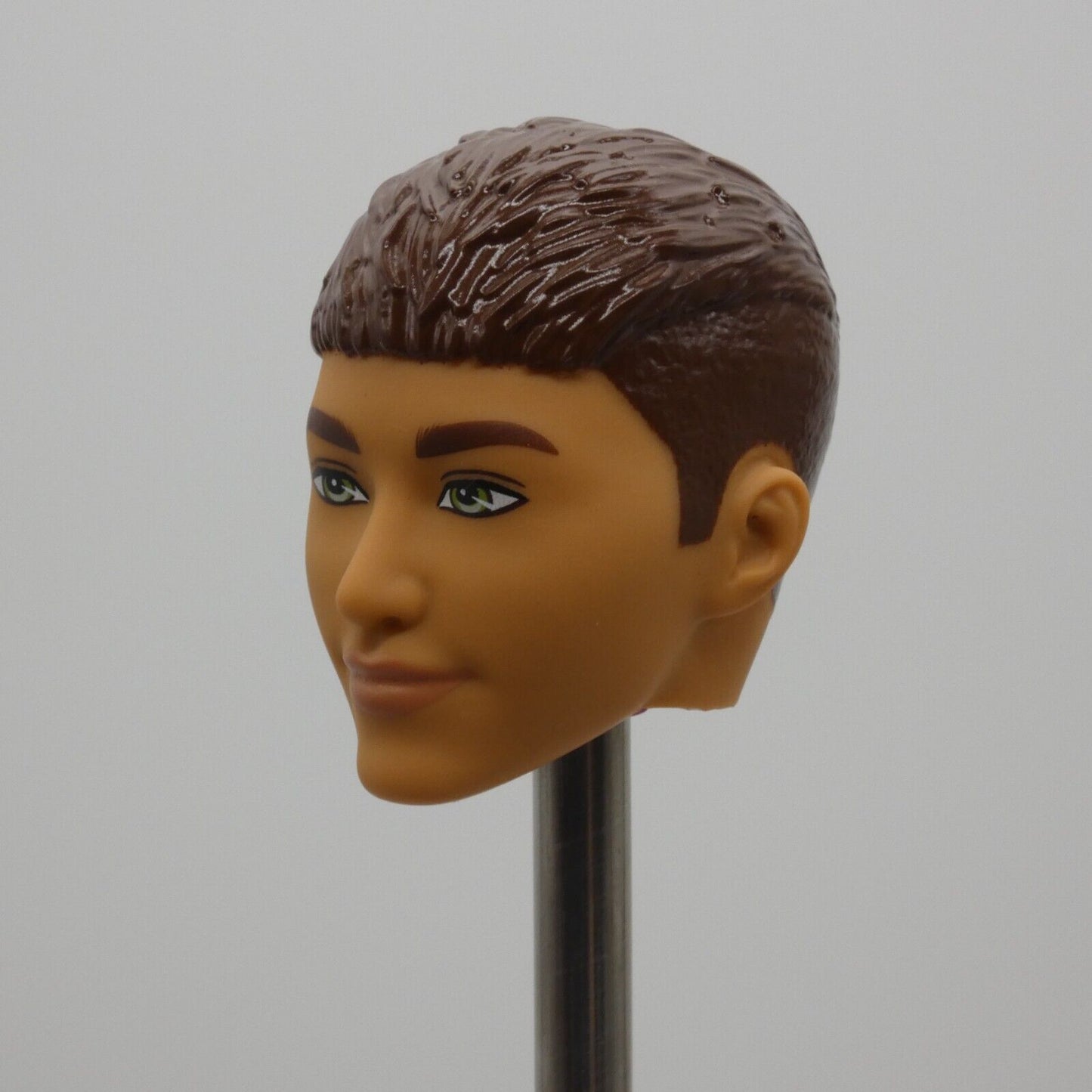 Barbie Fashionistas 195 Ken Doll Head Brown Hair French Crop Green Eyes HJT59 Y7