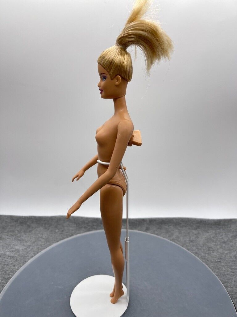 Barbie Doll Generation Girl Face Nude Swimming Motion CEO Mattel 2011 Body