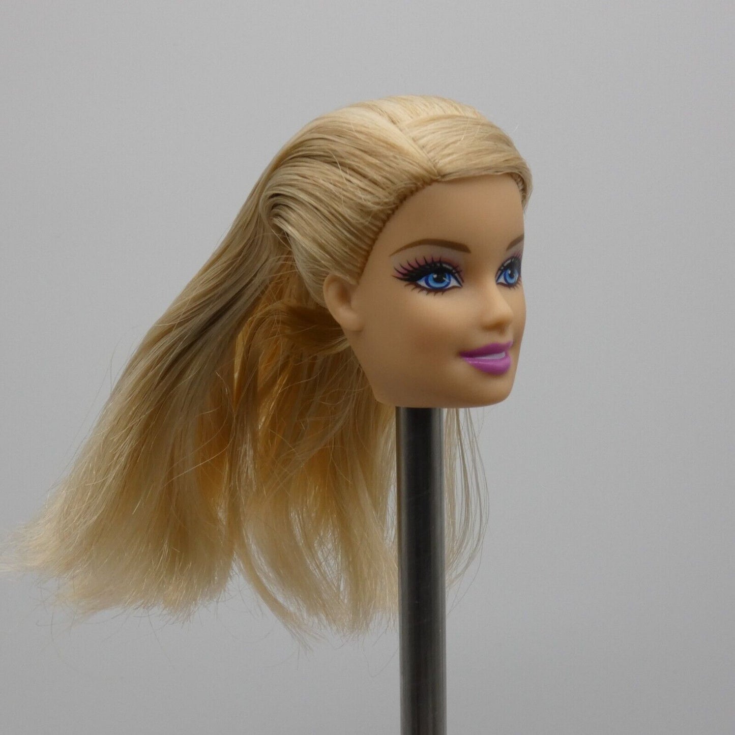 Barbie Fashionistas Doll Head Only Generation Girl CEO Face Blonde Mattel