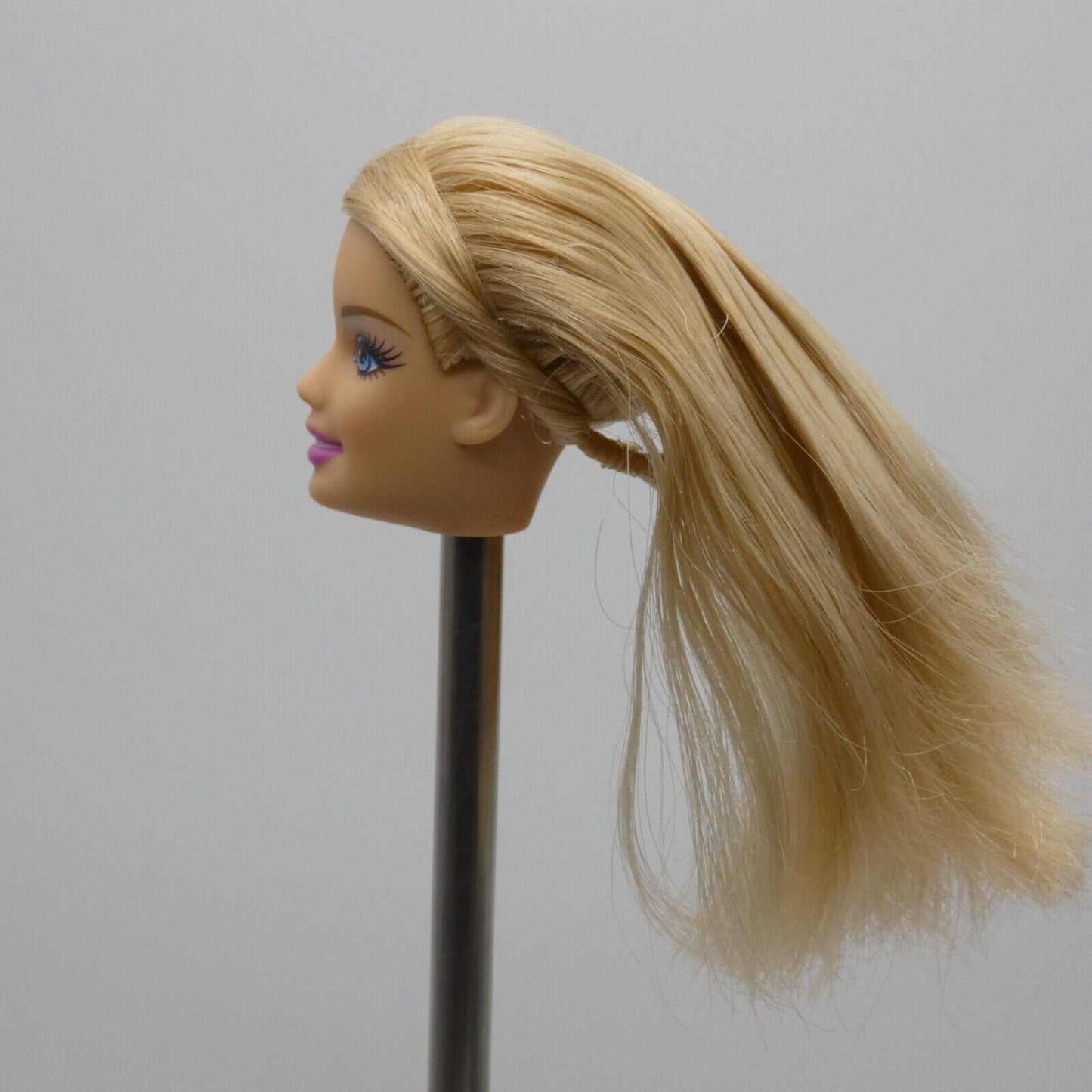 Barbie Fashionistas Doll Head Only Generation Girl CEO Face Blonde Mattel