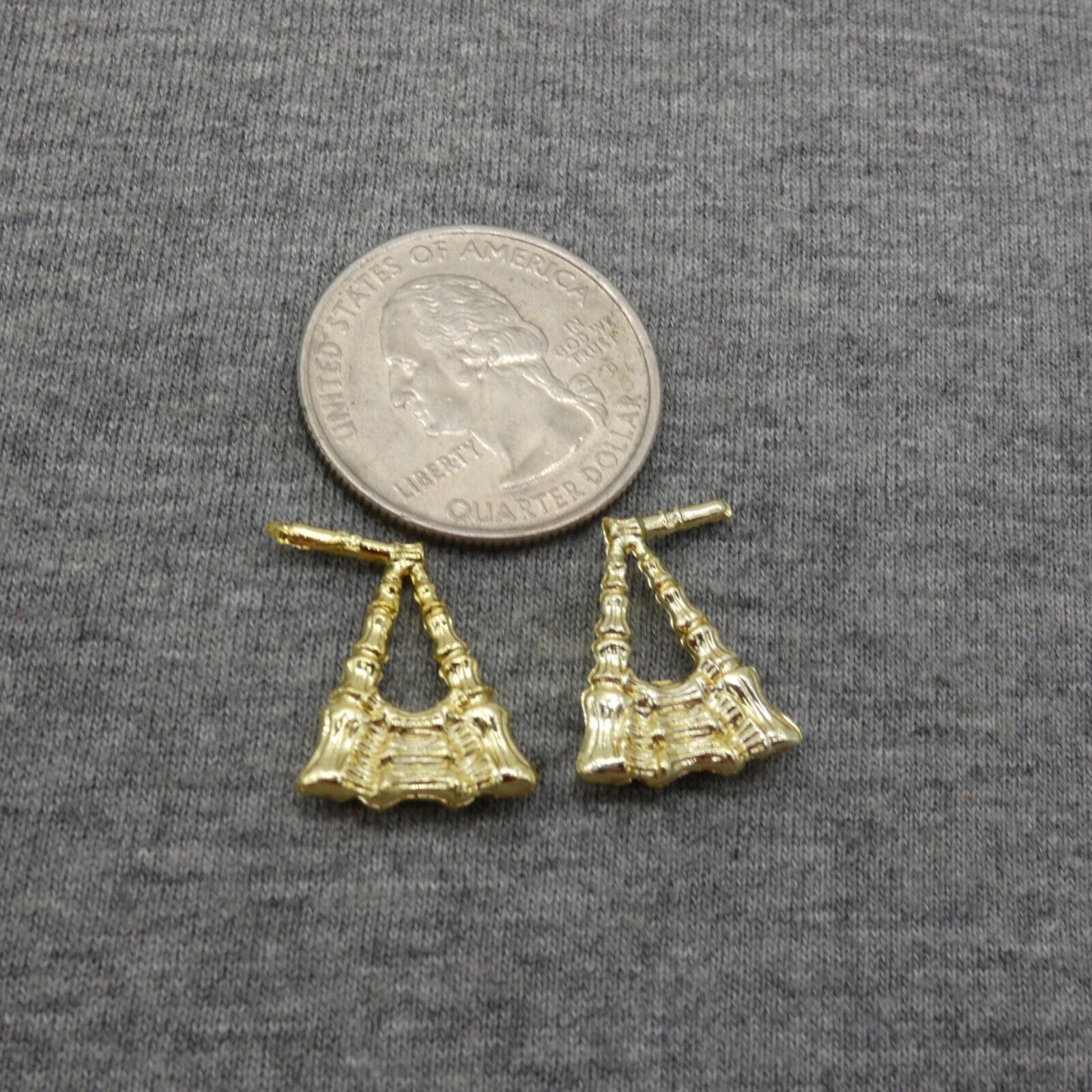 Barbie BMR1959 Doll Earrings Gold Tone Dangle Triangle 2020 GPF14 Mattel