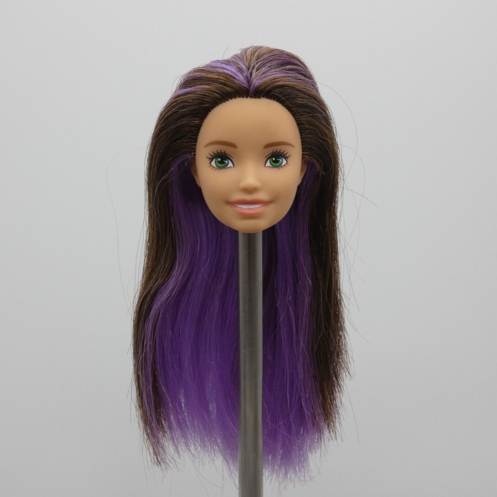 Barbie Skipper Babysitter Doll Head Brown Hair Green Eyes Light Skin GHV89 2020