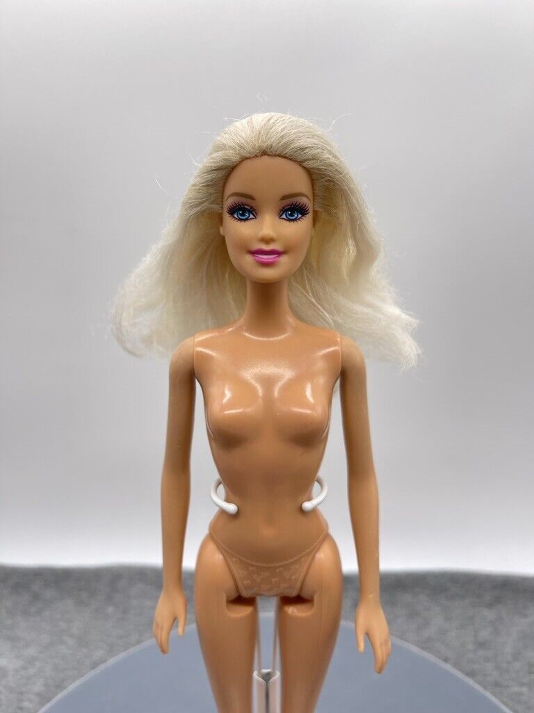 Barbie Doll Generation Girl Face Blonde Hair 2010 Body Straight Arms Mattel 8233