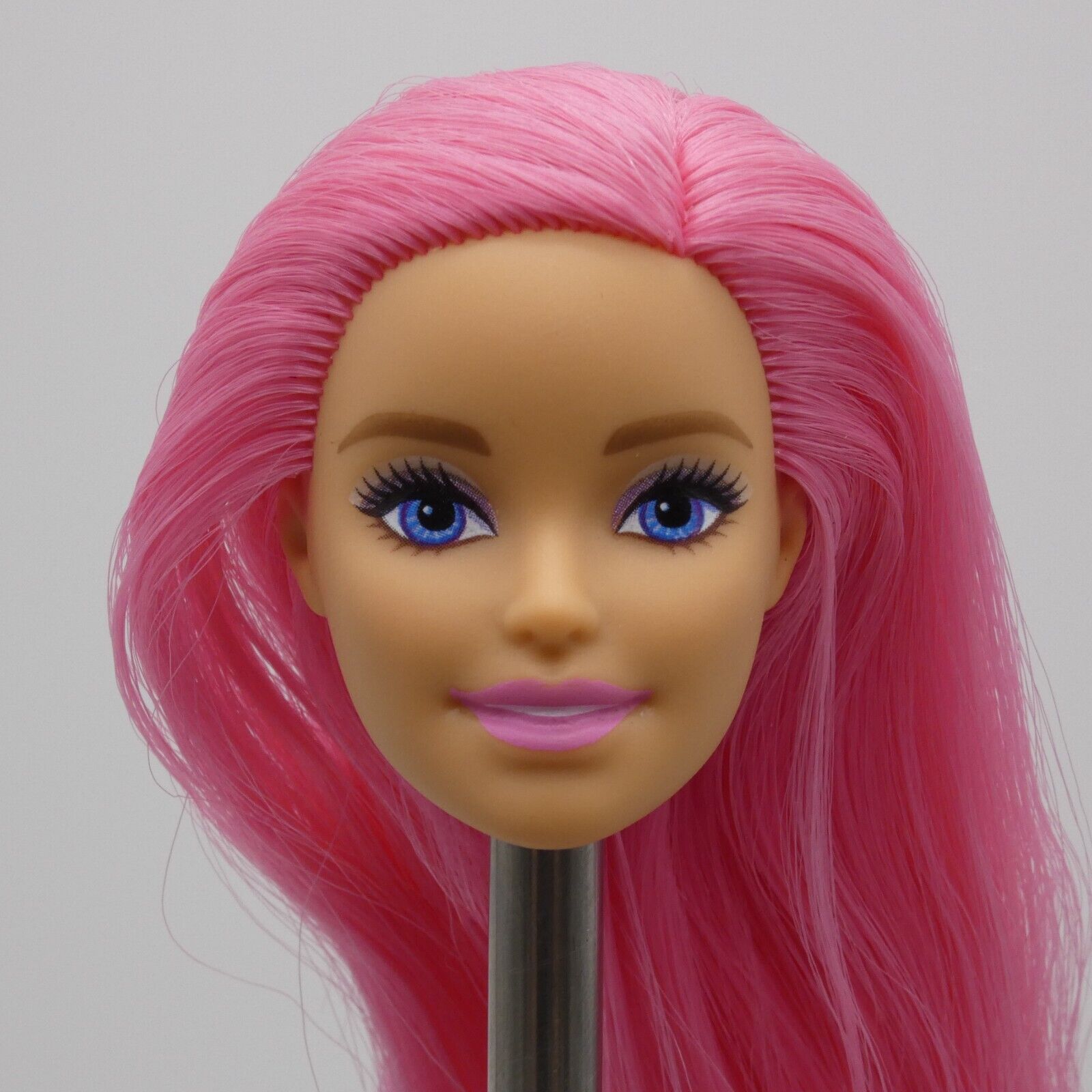 Barbie Dreamtopia Mermaid Doll Head Millie Pink Hair Light Skin Tone 2019 GGC09