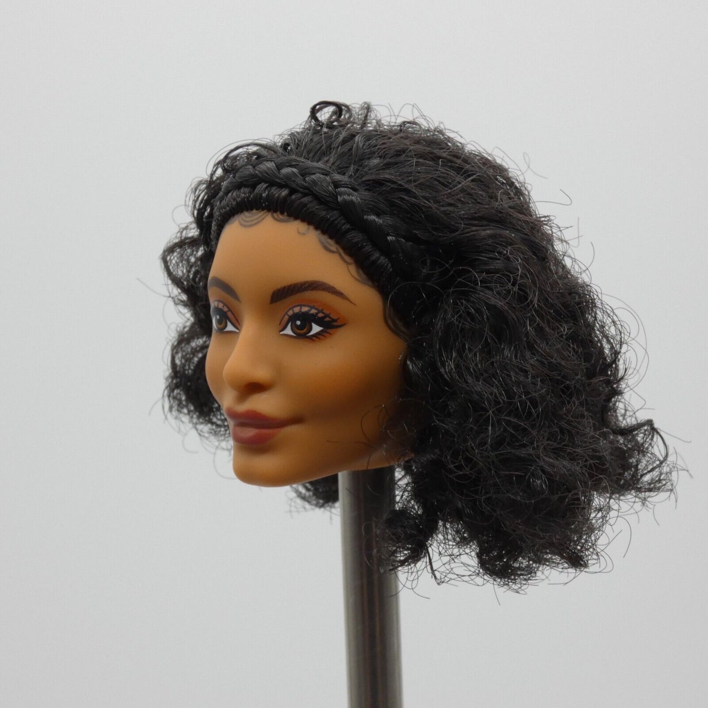 Yara Shahidi Tinkerbell Doll Head Curly Hair Medium Skin HNY37 Mattel 2023