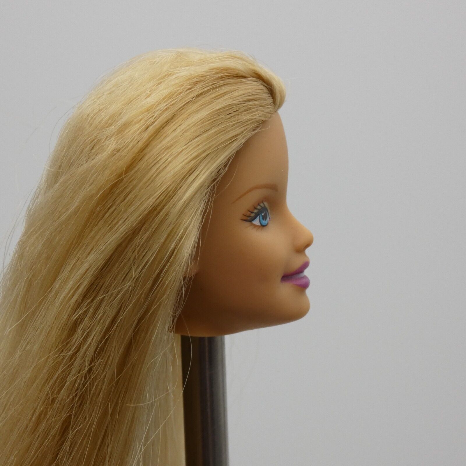 Barbie Style Doll Head Generation Girl Face Blonde Crimped Hair 2004 B6390