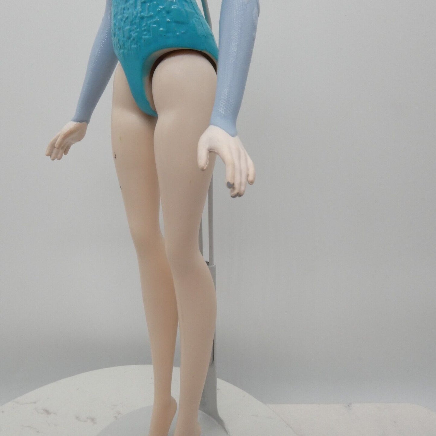 Disney Frozen Queen Elsa Doll Body Only Molded Top 2015 Hasbro B9203