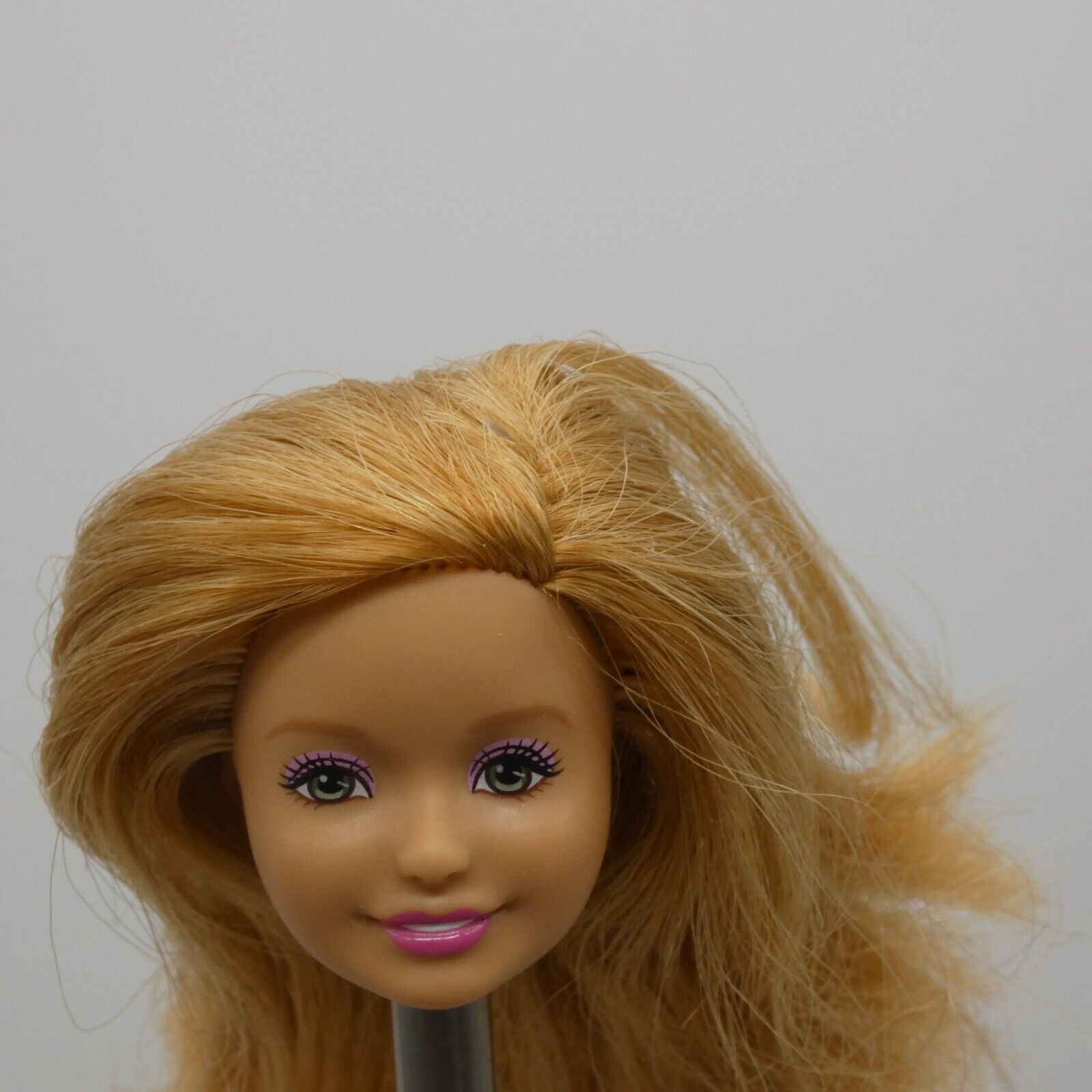 Barbie Dreamhouse Stacie Doll Head Red Hair Green Eyes Medium Light Skin