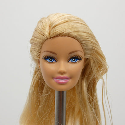 Barbie Happy Holidays Doll Head Generation Girl CEO Face Medium Light Skin 2011