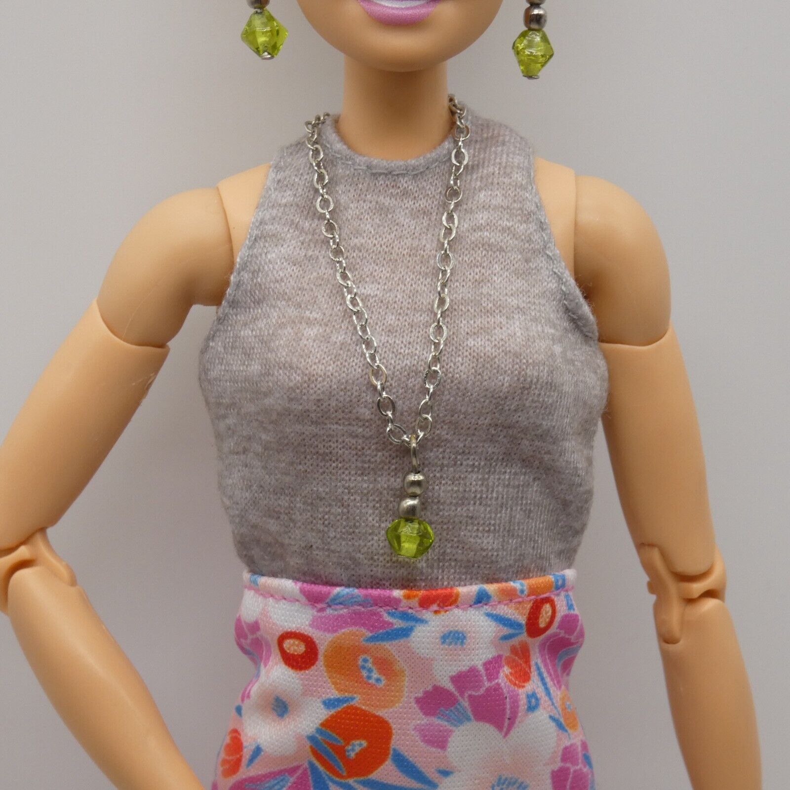 Barbie Doll Size Necklace And Earrings Green Faceted Pendant Silver Chain