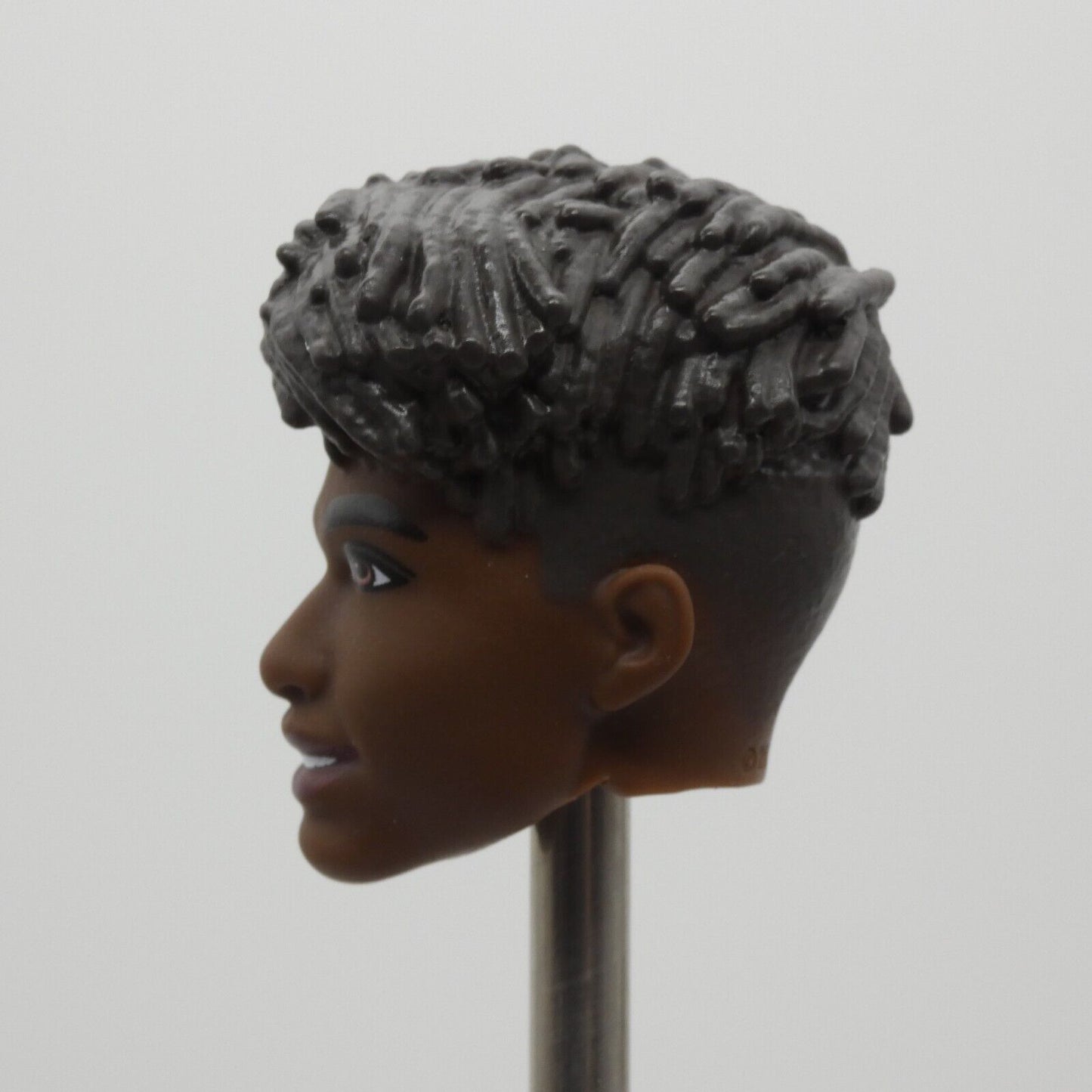 Barbie Fashionistas Ken Doll Head Spiky Quiff AA Dark Skin Tone 2022 HBV03 09