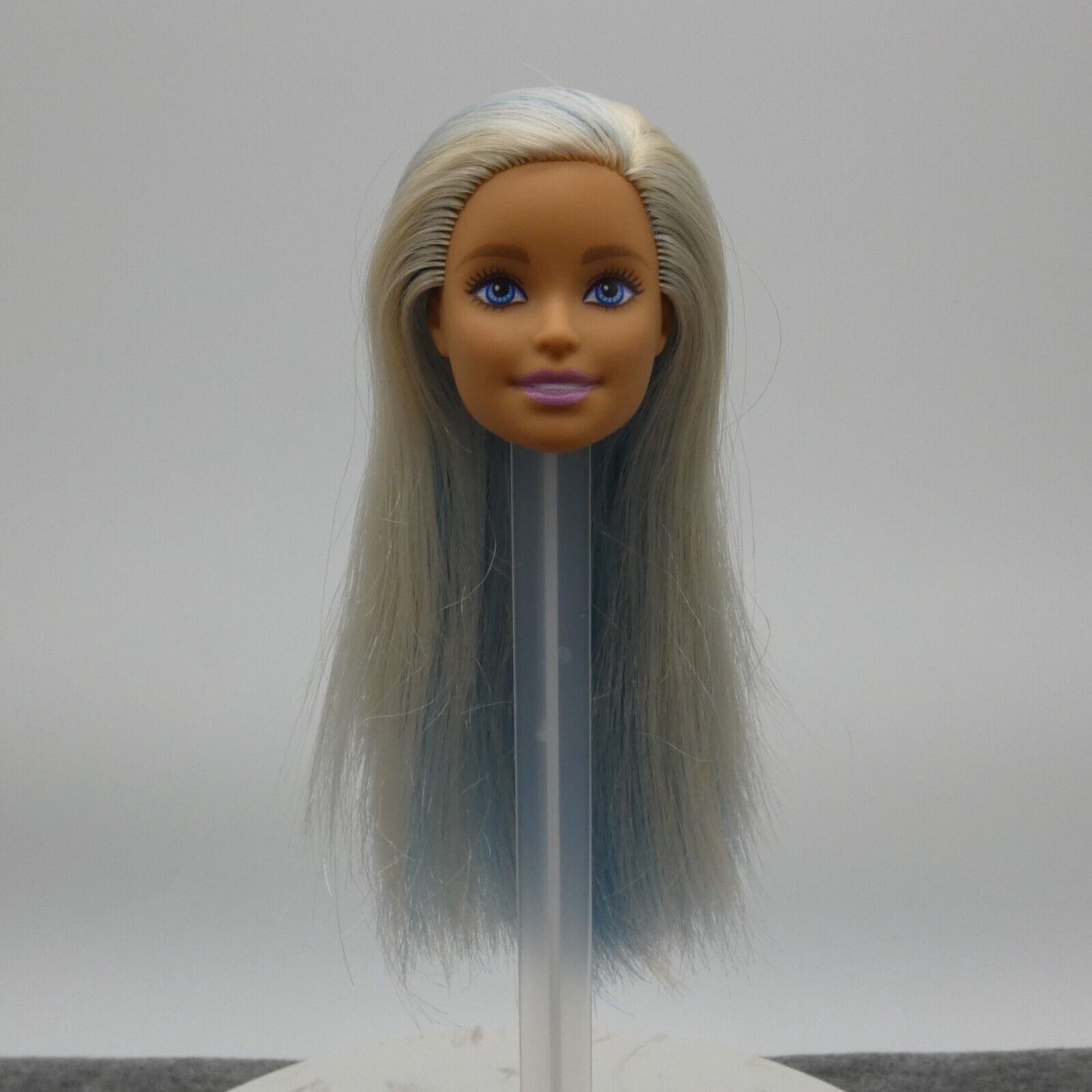 Barbie Fashionistas 120 Doll Head Only Millie Blonde Blue Hair 2019 Mattel FXL53