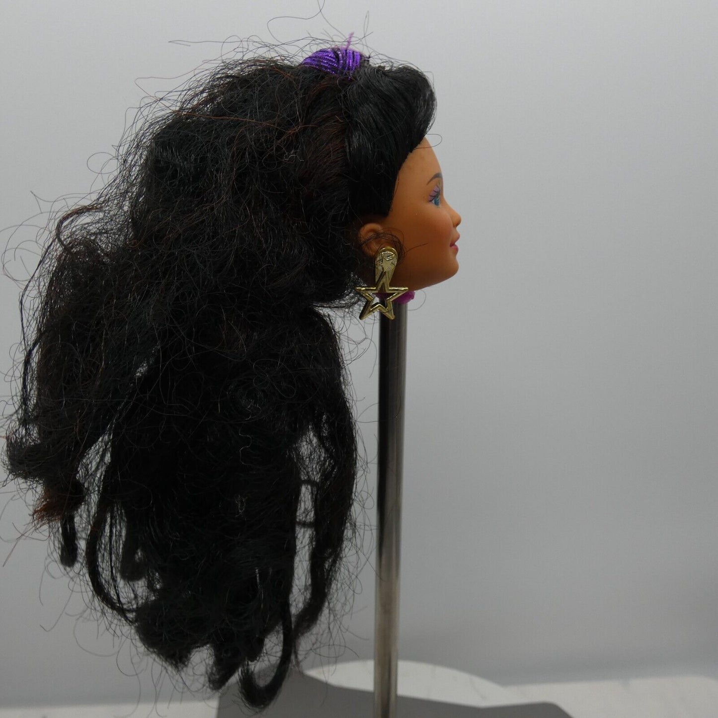 Barbie Sun Sensation Kira Doll Head Black Hair Gold Earrings 1991 Mattel 1447