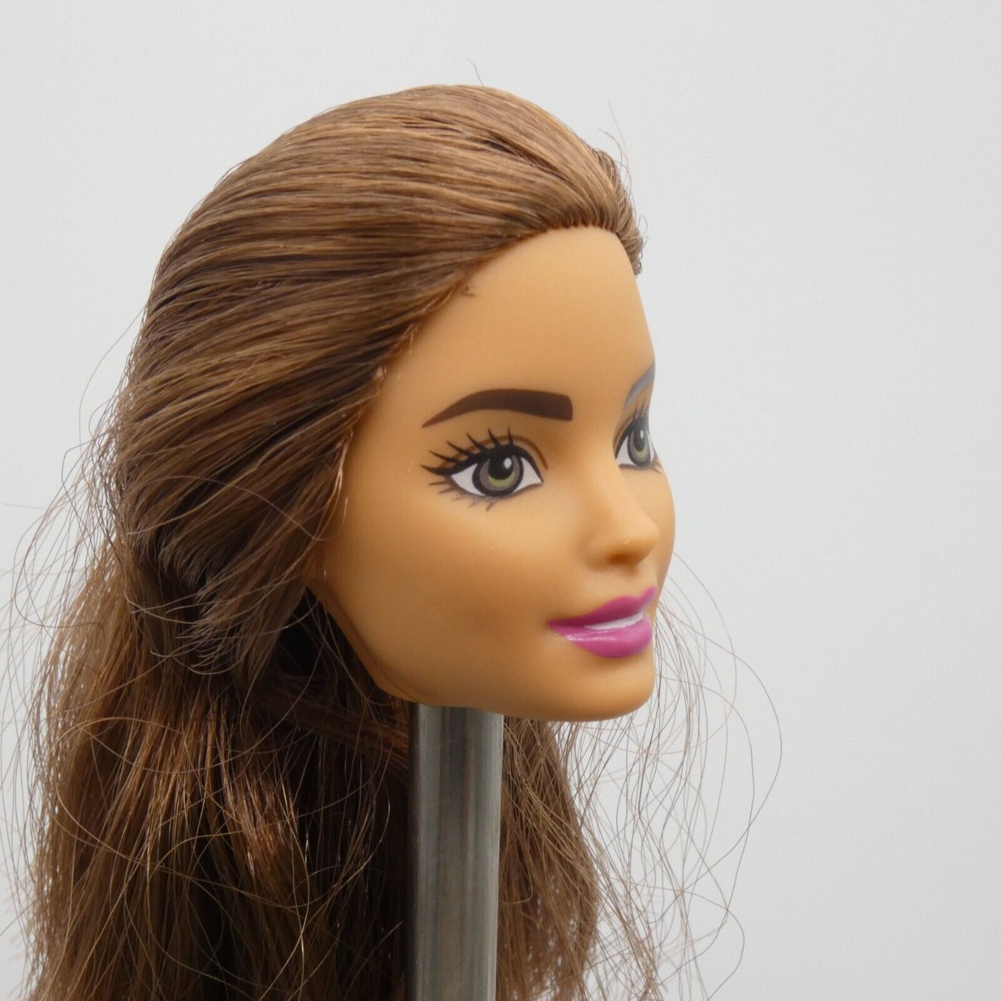 Barbie Make & Sell Boutique Doll Head Neysa Face Brown Hair Eyes 2023 HKT78