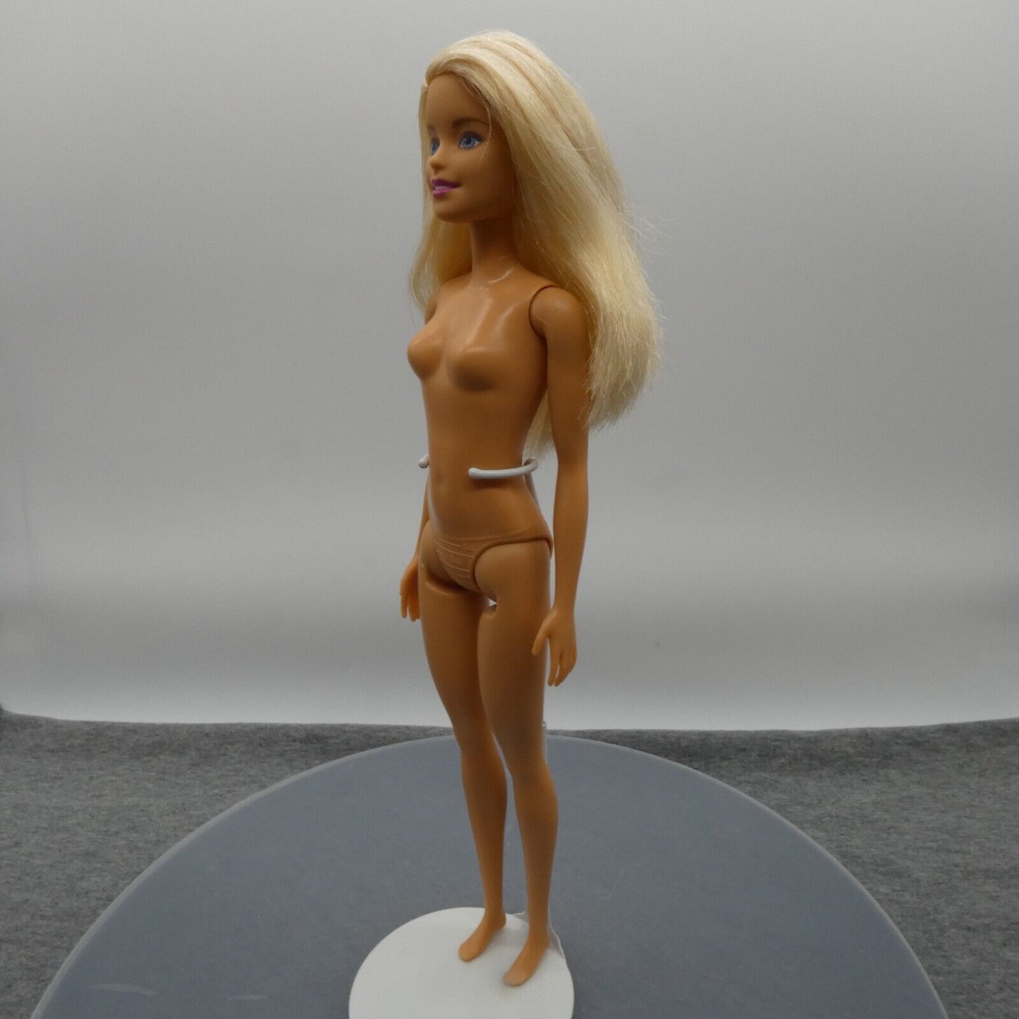 Barbie Doll Millie Blonde Nude Straight Arms Flat Feet Right Side Part 2015 Body