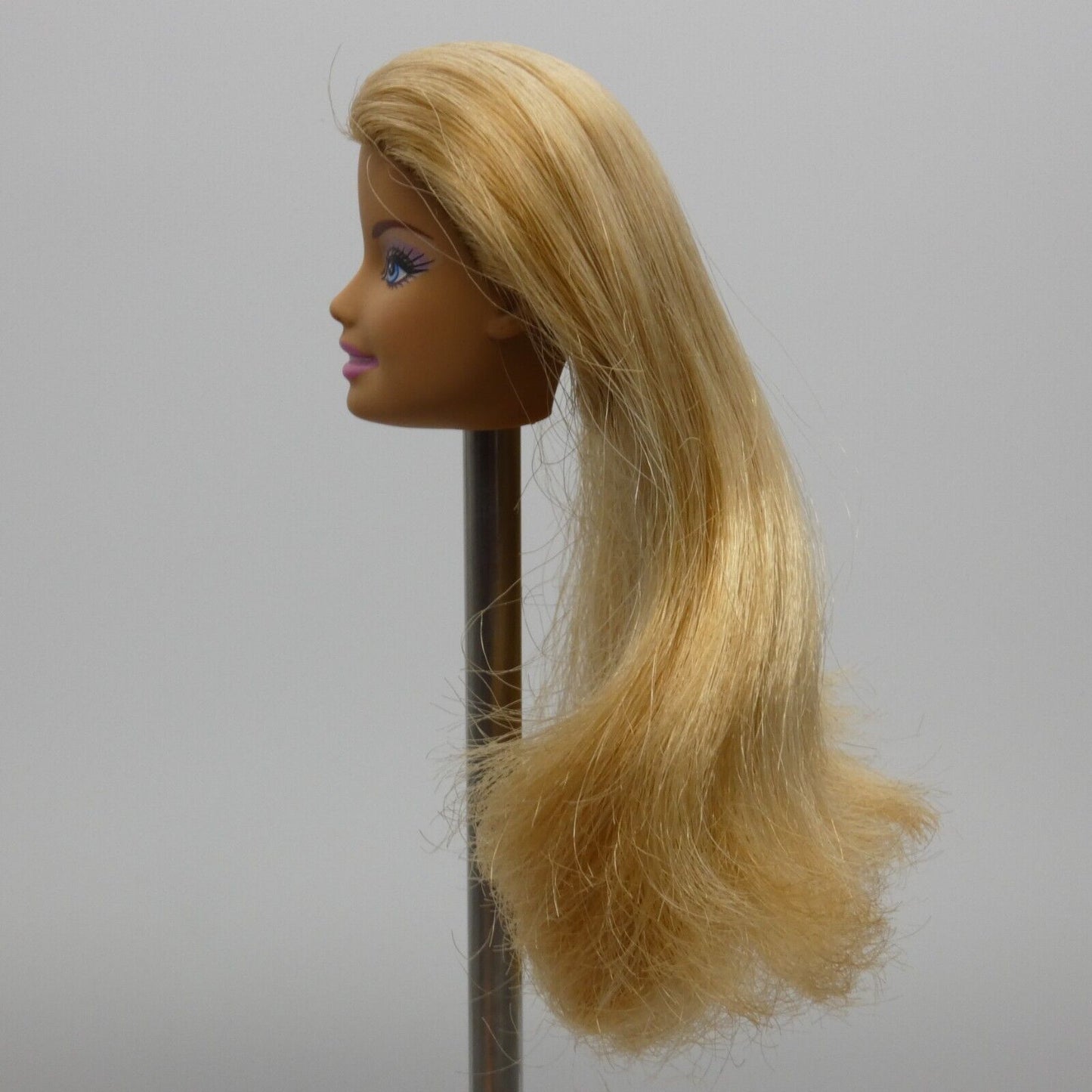 Barbie Generation Girl CEO Doll Head Only Blonde Medium Light Skin Mattel